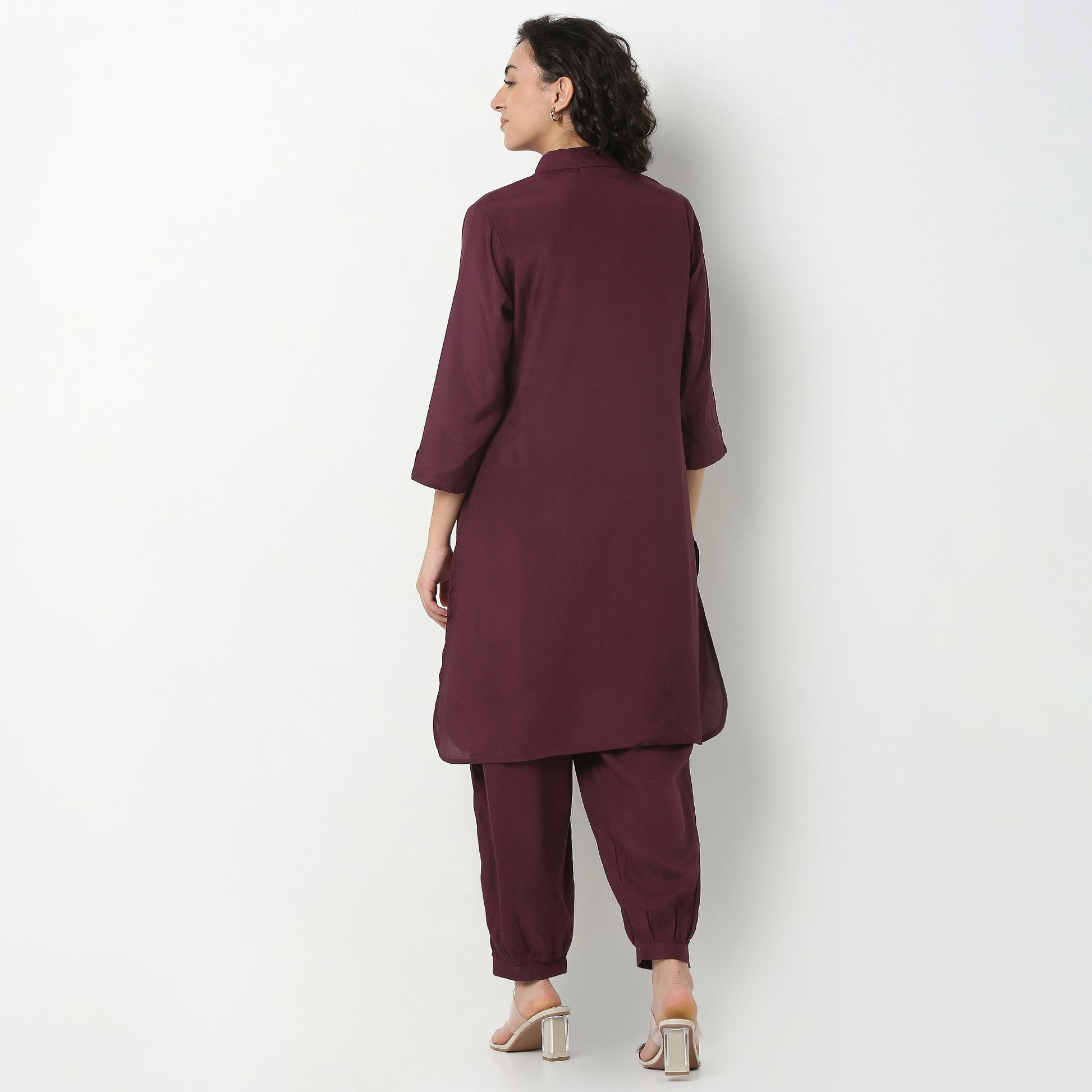 Embroidered Viscose Kurta, Knee Length
