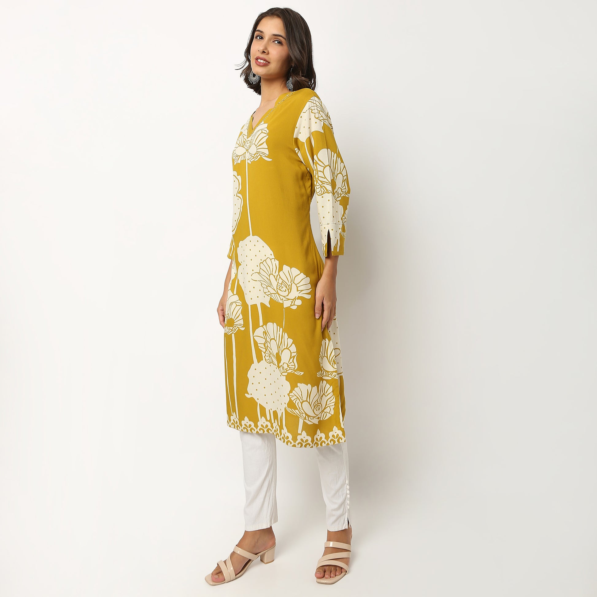 Buy Women Straight Fit Printed Three-Fourth Sleeve Kurta  - Style Union