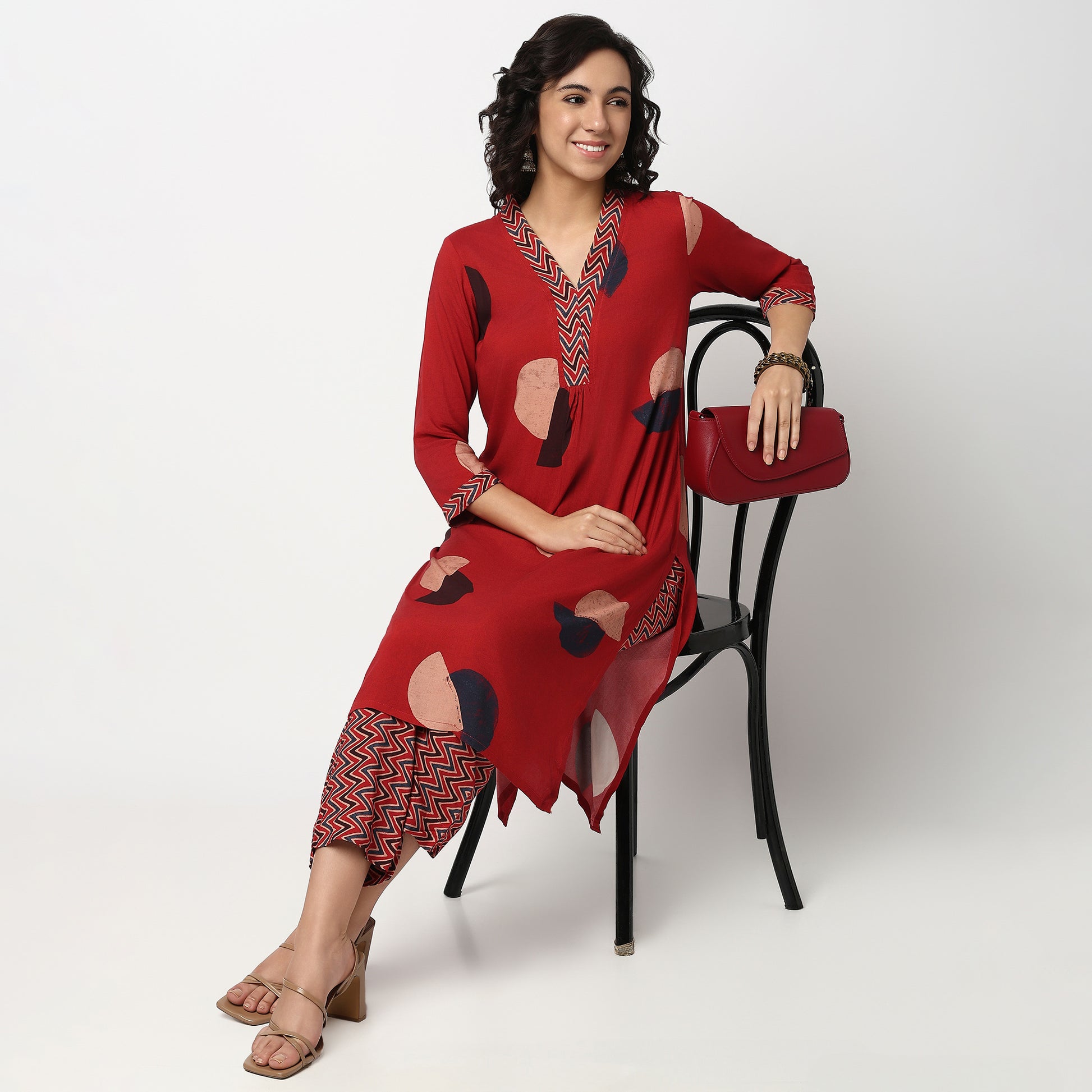 Buy Women Straight Fit Printed Three-Fourth Sleeve Kurta  - Style Union