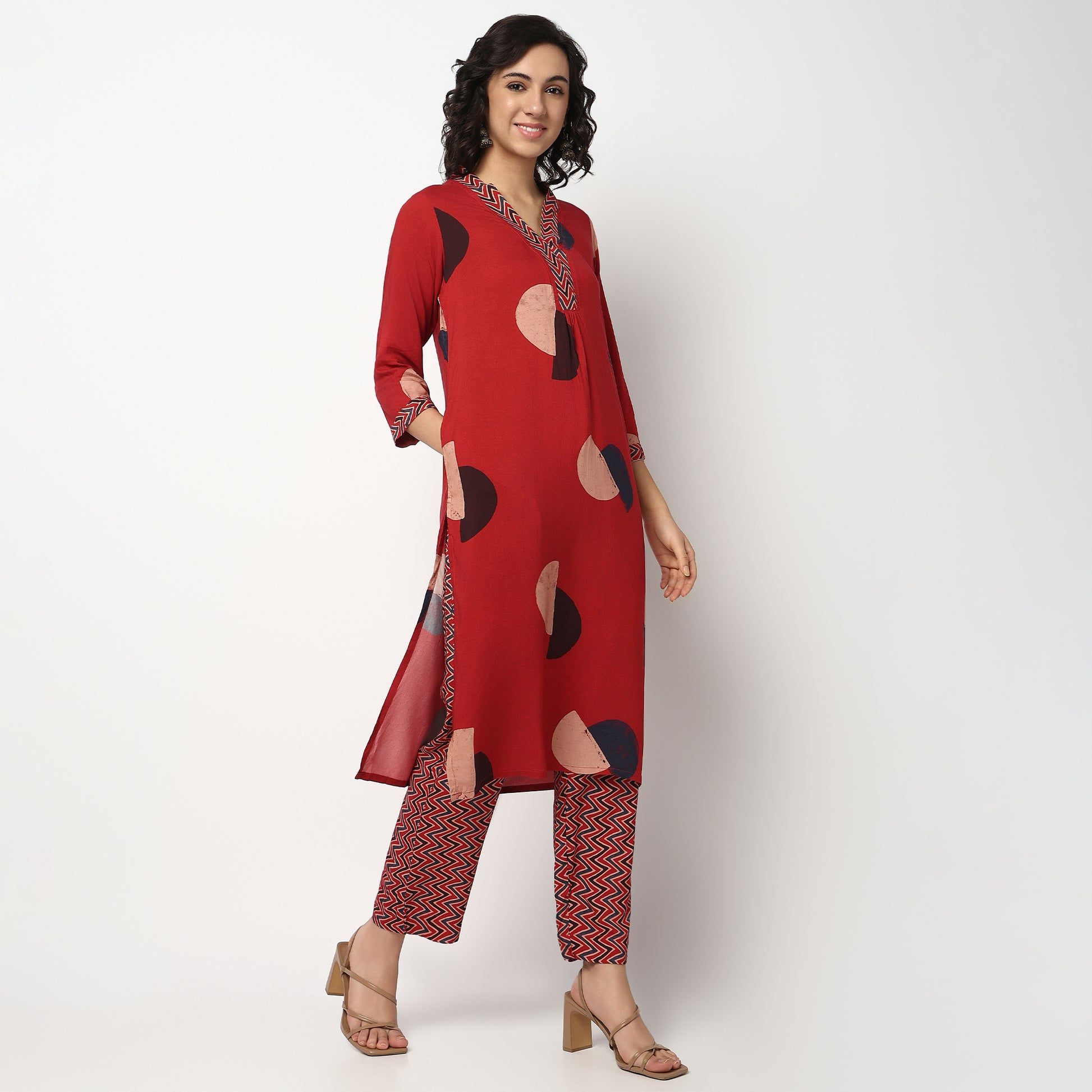 Buy Women Straight Fit Printed Three-Fourth Sleeve Kurta  - Style Union