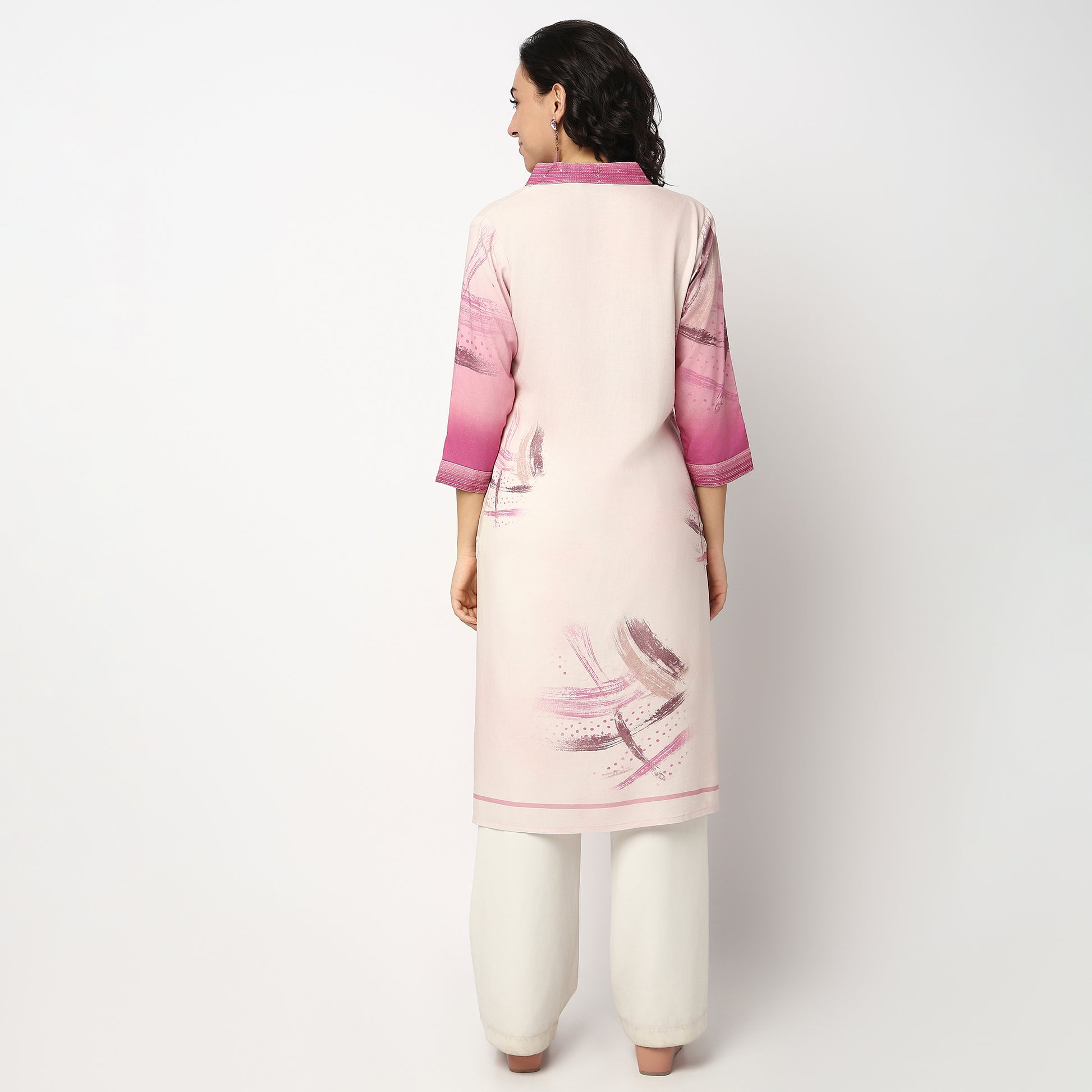 Buy Women Straight Fit Printed Three-Fourth Sleeve Kurta  - Style Union