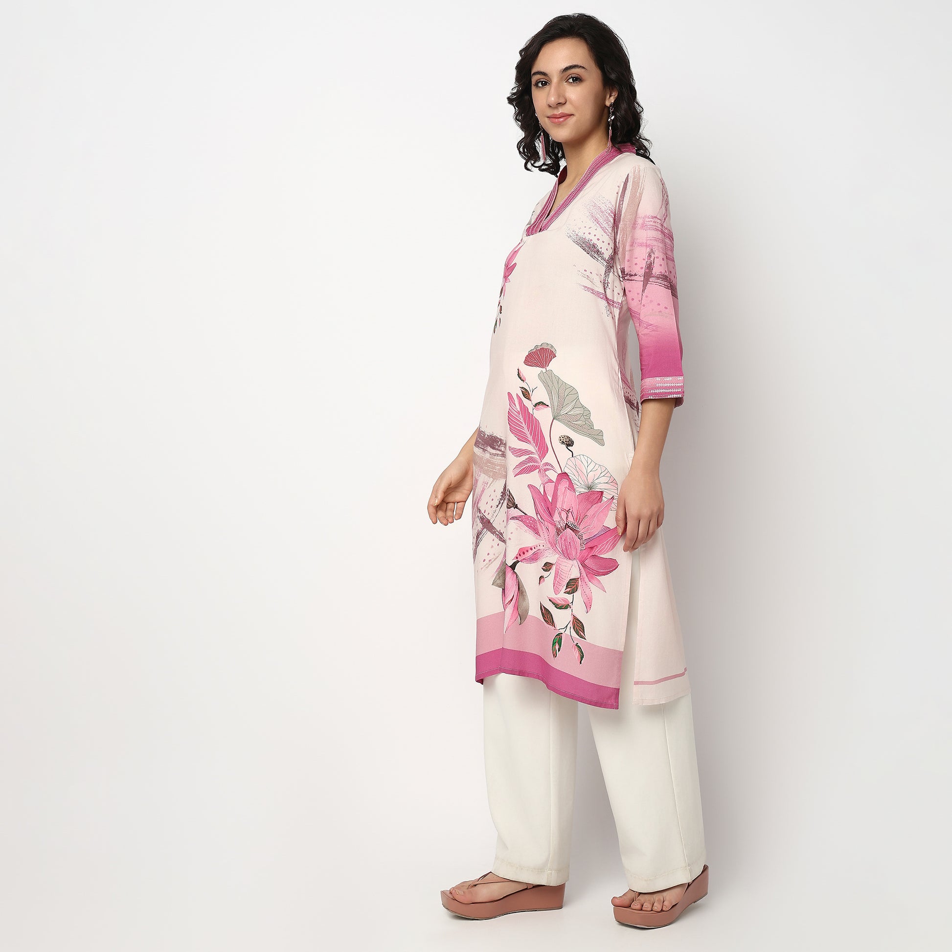 Buy Women Straight Fit Printed Three-Fourth Sleeve Kurta  - Style Union