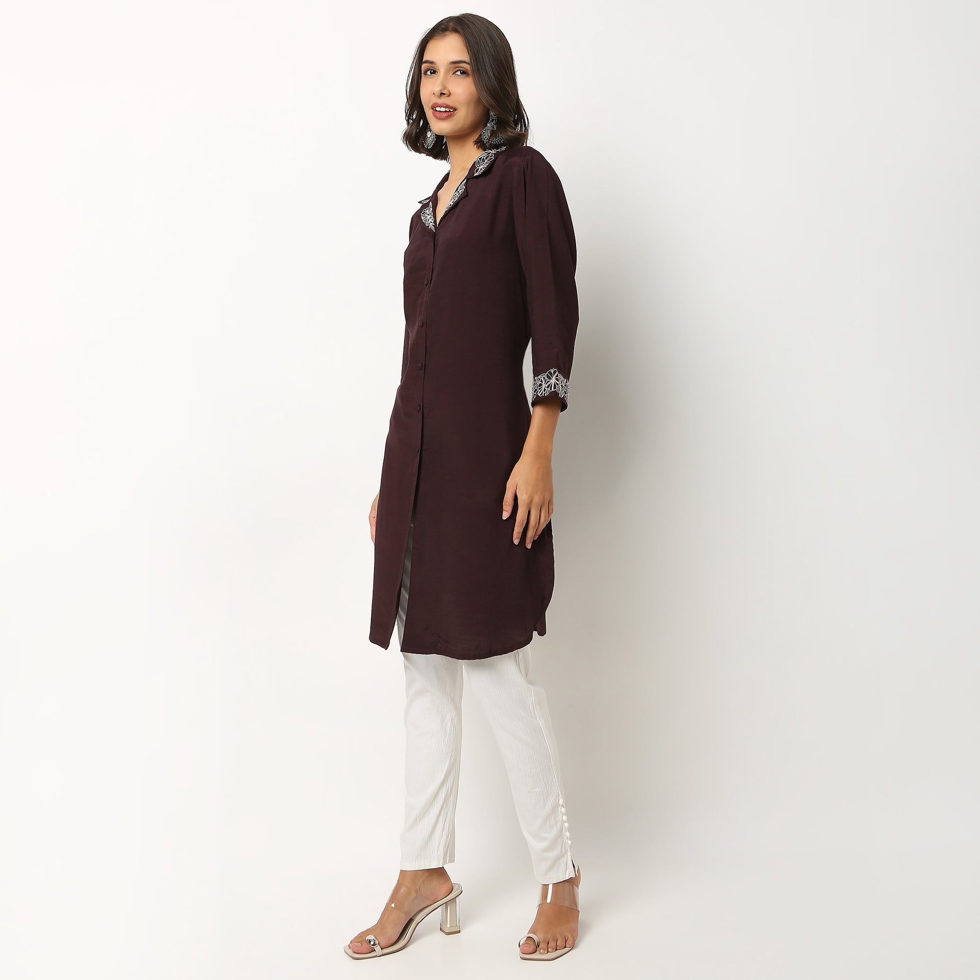 Buy Women Straight Fit Embroidered Three-Fourth Sleeve Kurta  - Style Union