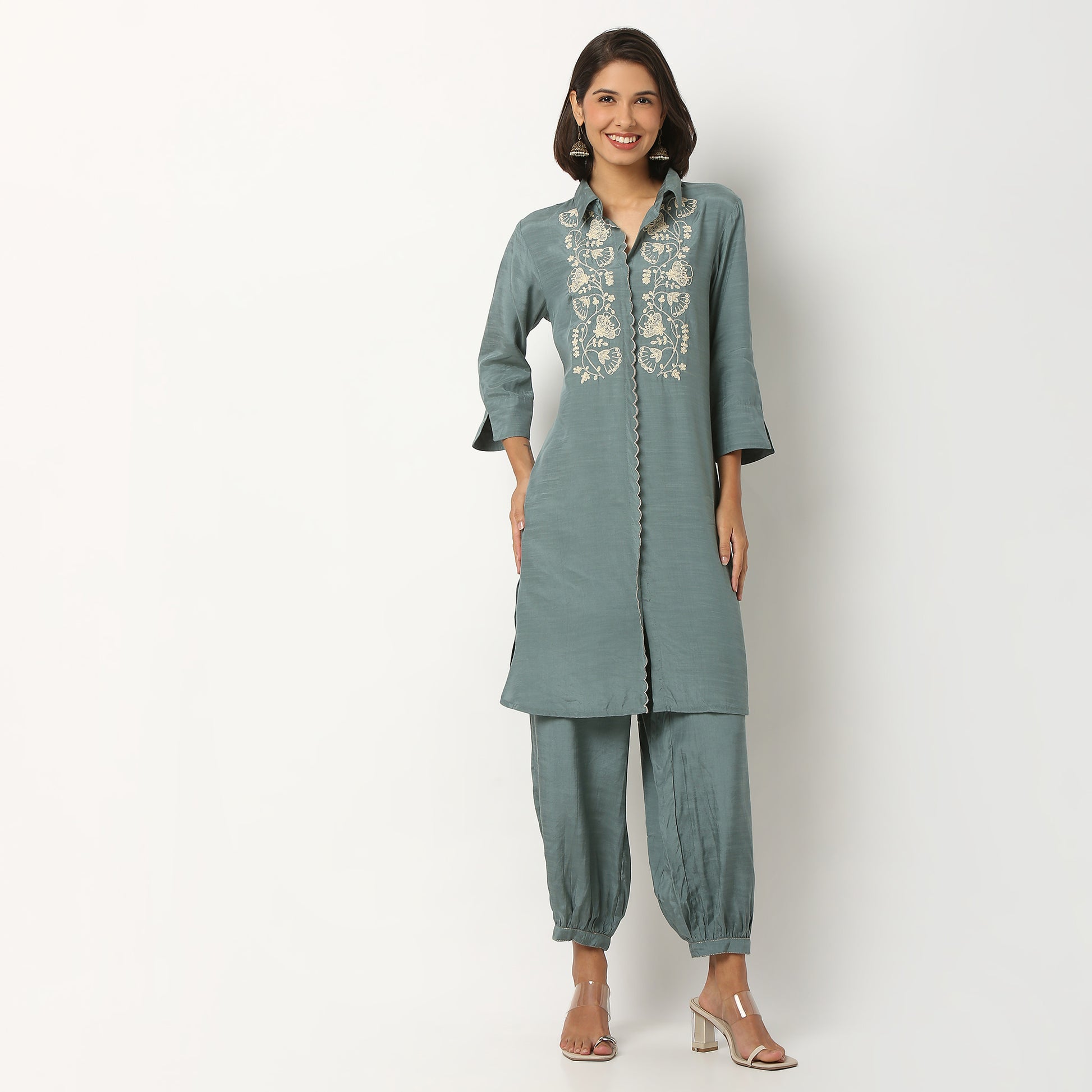 Embroidered Viscose Kurta, Knee Length