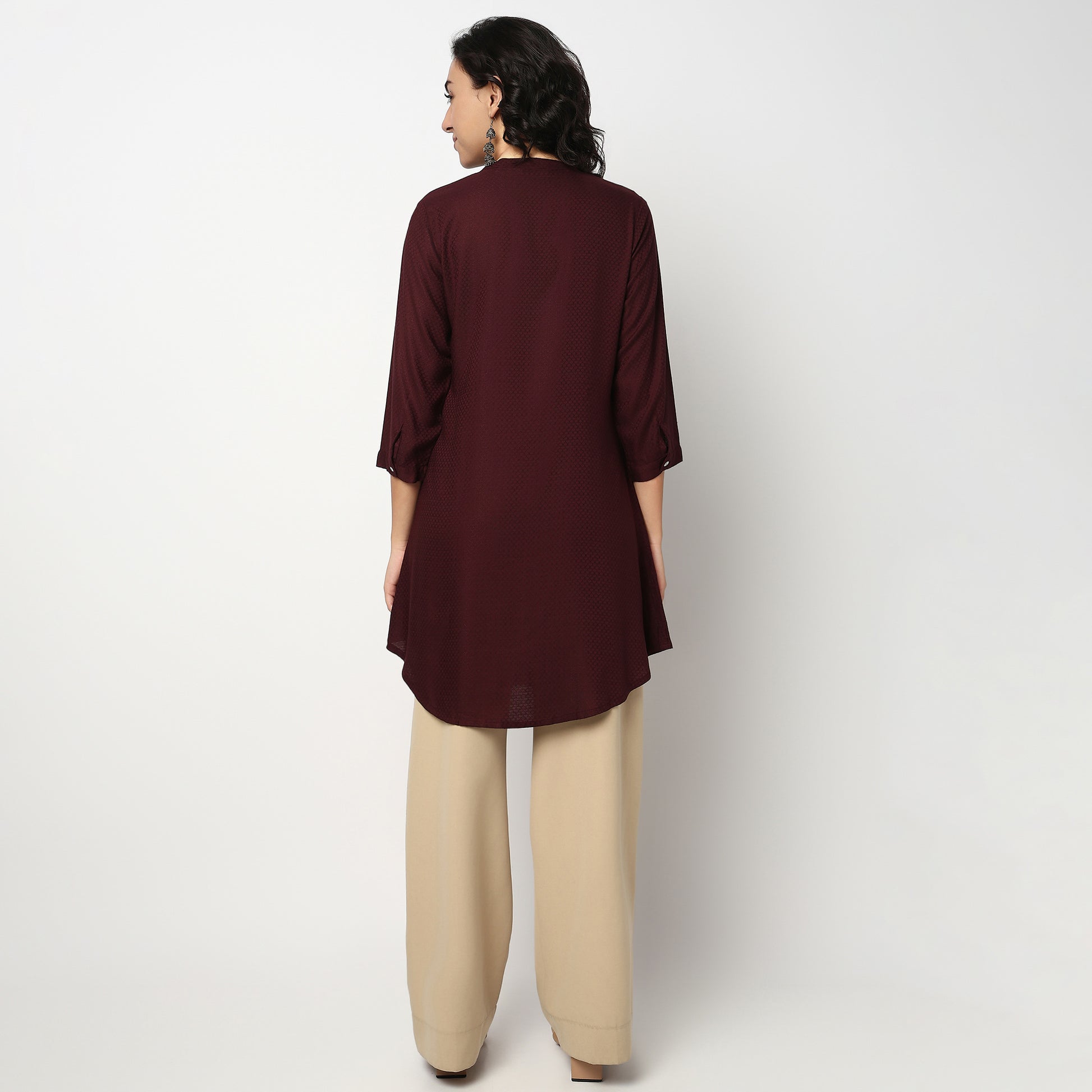 Buy Women Straight Fit Solid Three-Fourth Sleeve Kurta  - Style Union