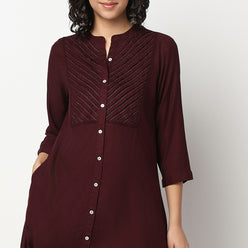Buy Women Straight Fit Solid Three-Fourth Sleeve Kurta  - Style Union
