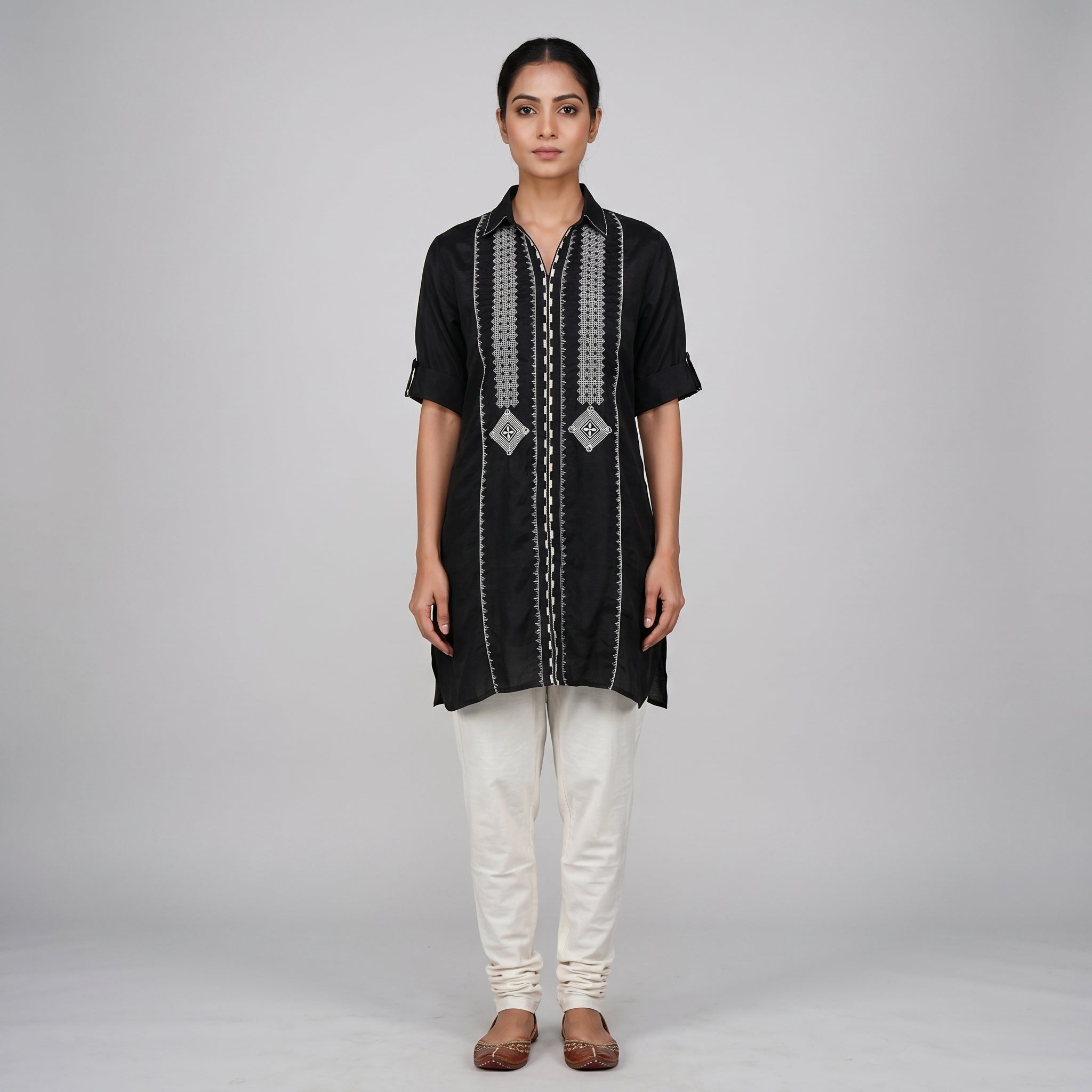 Motifs Knee Length Straight Kurta