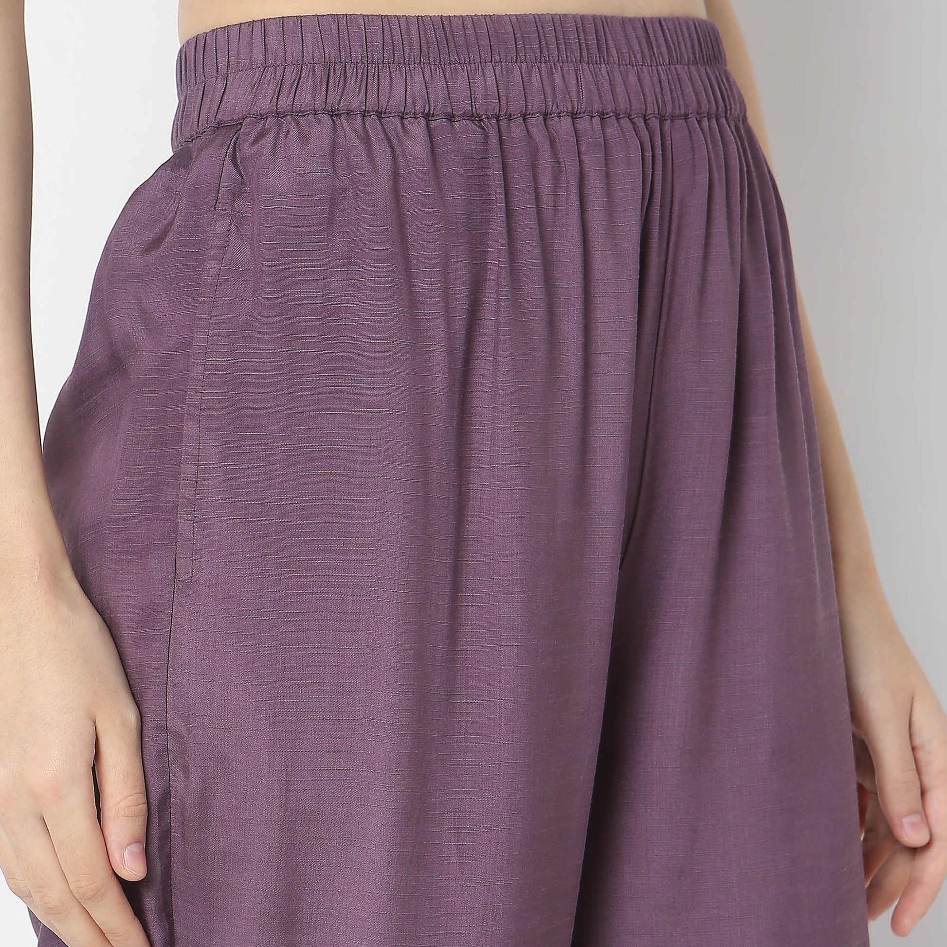 Straight Fit Solid Mid Rise Pants