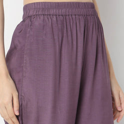 Straight Fit Solid Mid Rise Pants