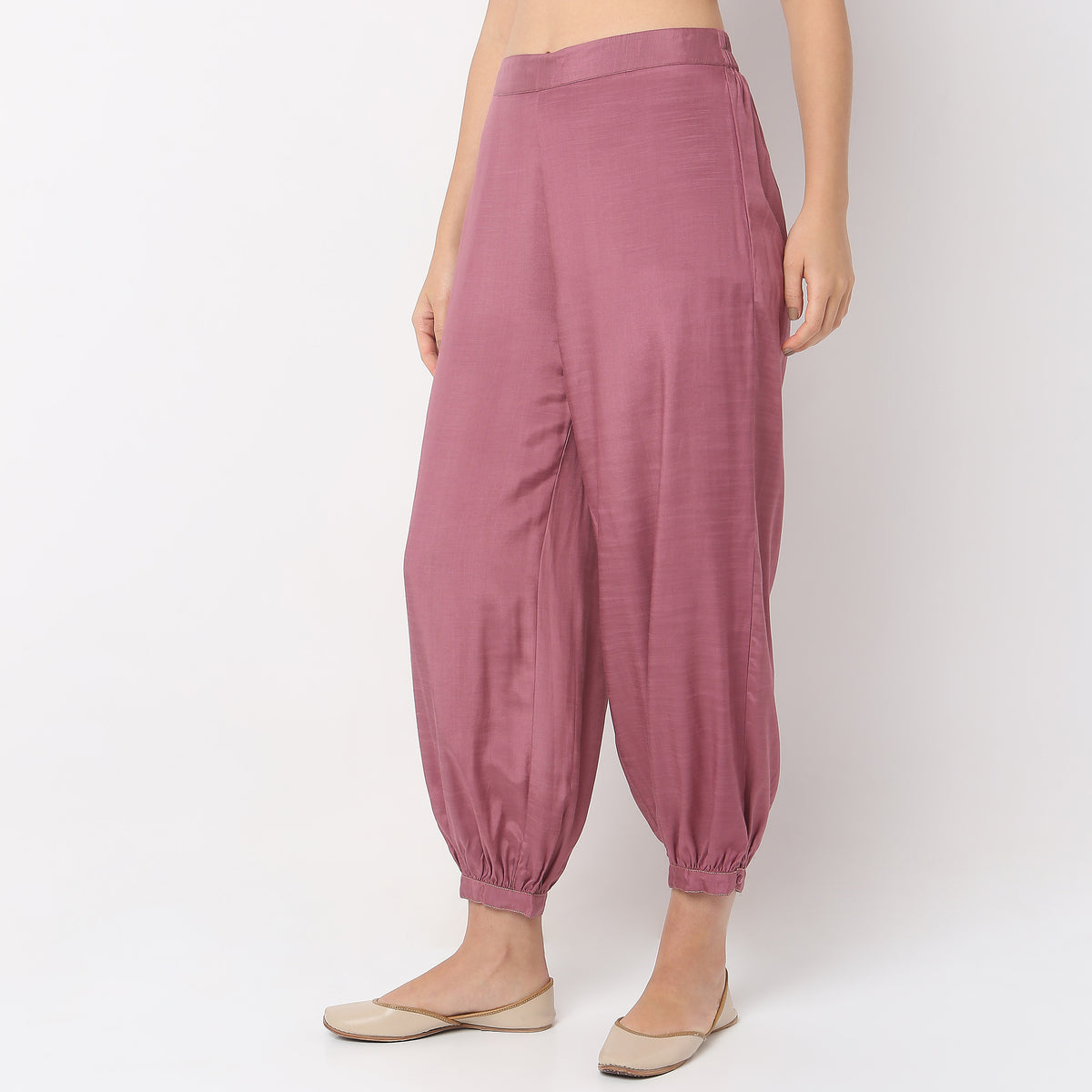 Straight Fit Mid Rise Pants