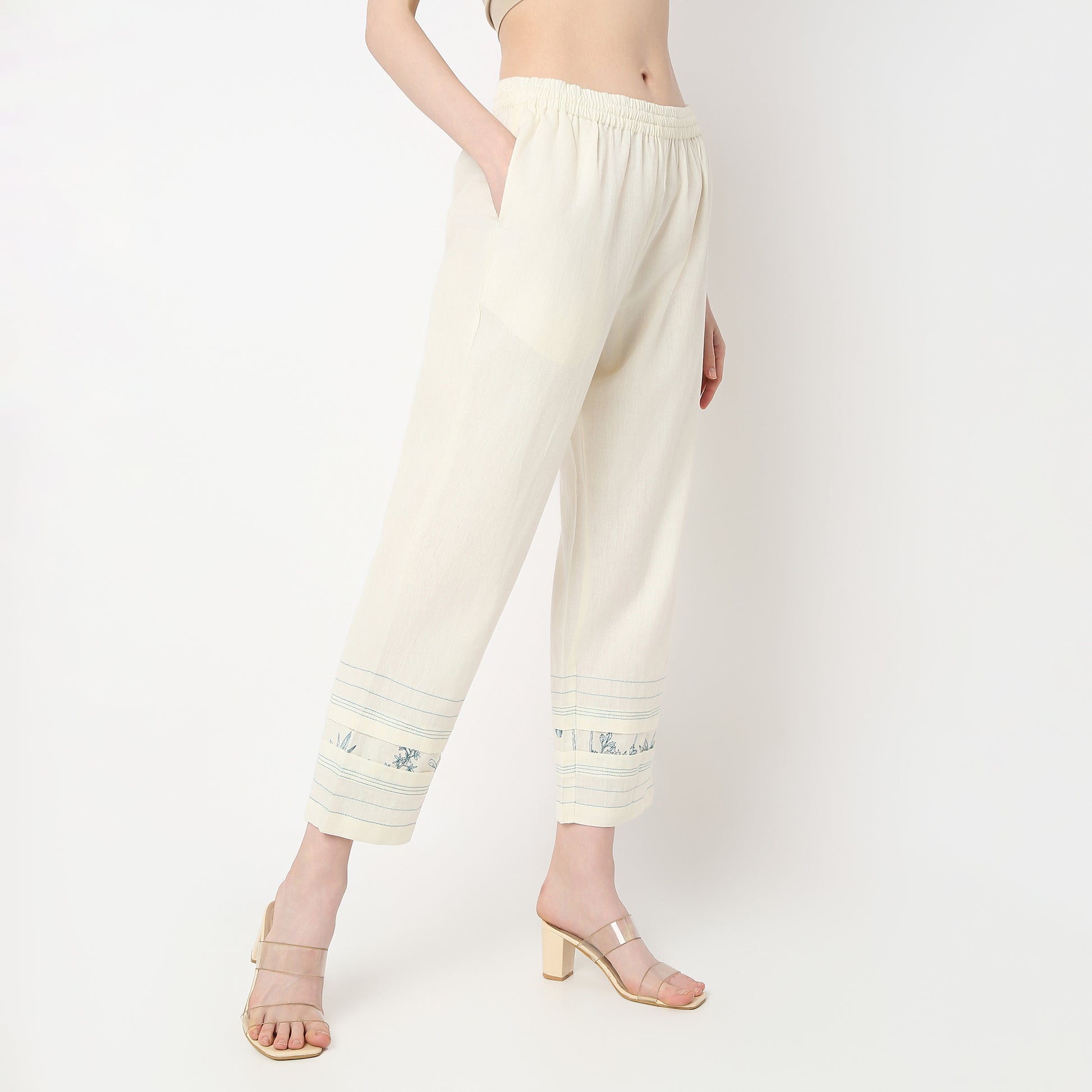 Straight Fit Printed Mid Rise Pants