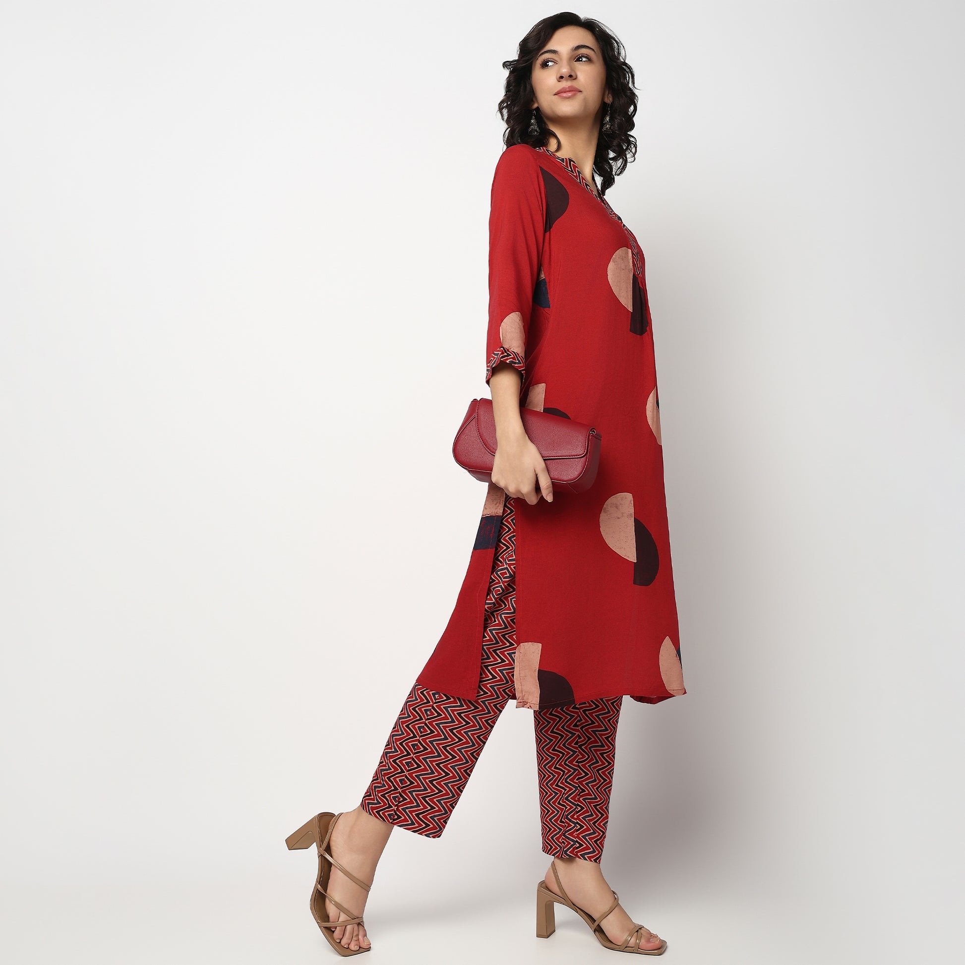 Buy Women Straight Fit Printed Ankle Length Mid Rise Pants  - Style Union