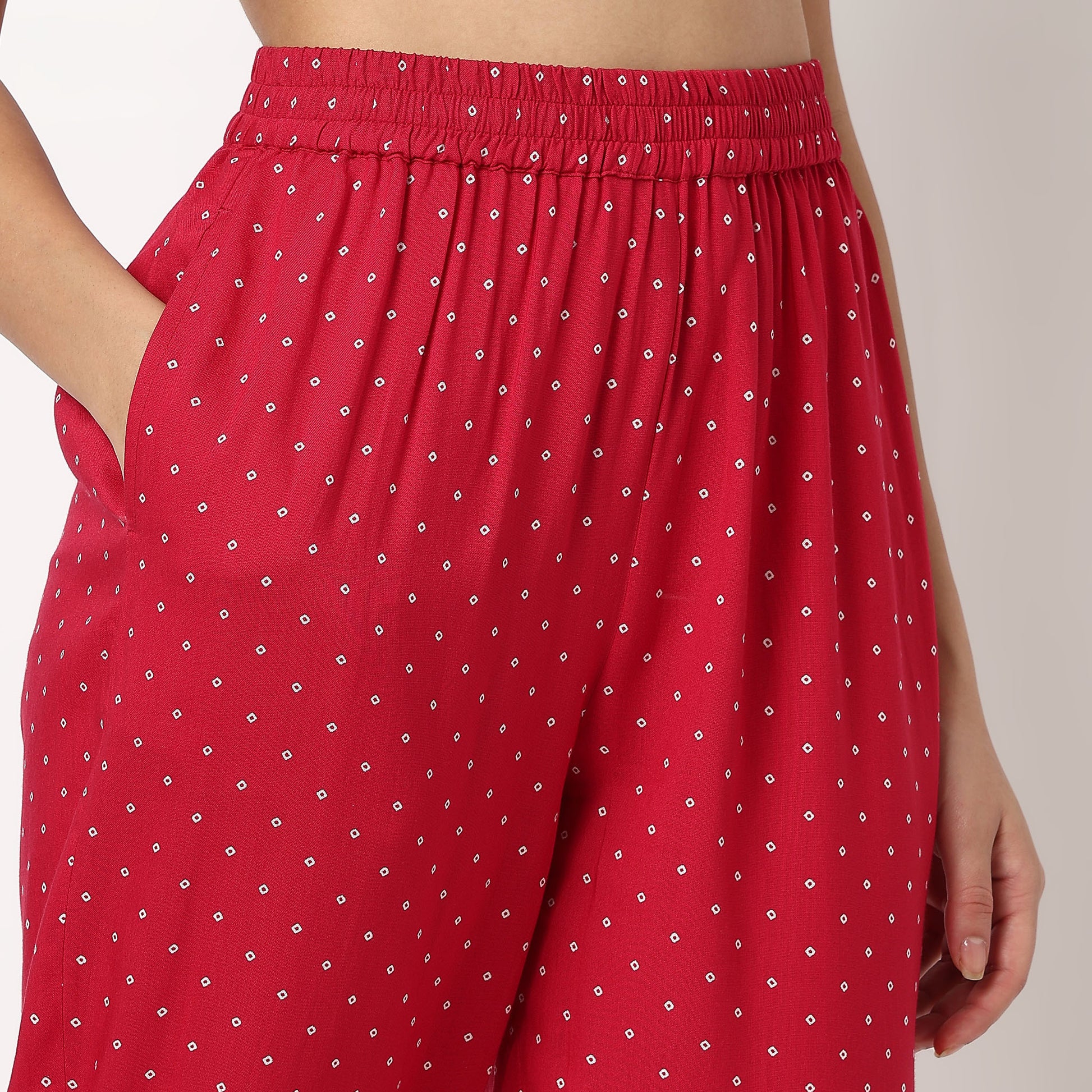 Buy Women Straight Fit Printed Ankle Length Mid Rise Pants  - Style Union