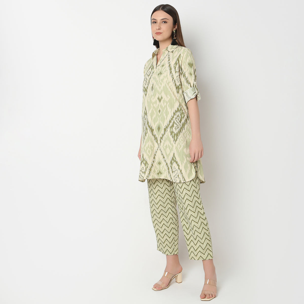 Regular Fit Printed Kurta with Pant Set