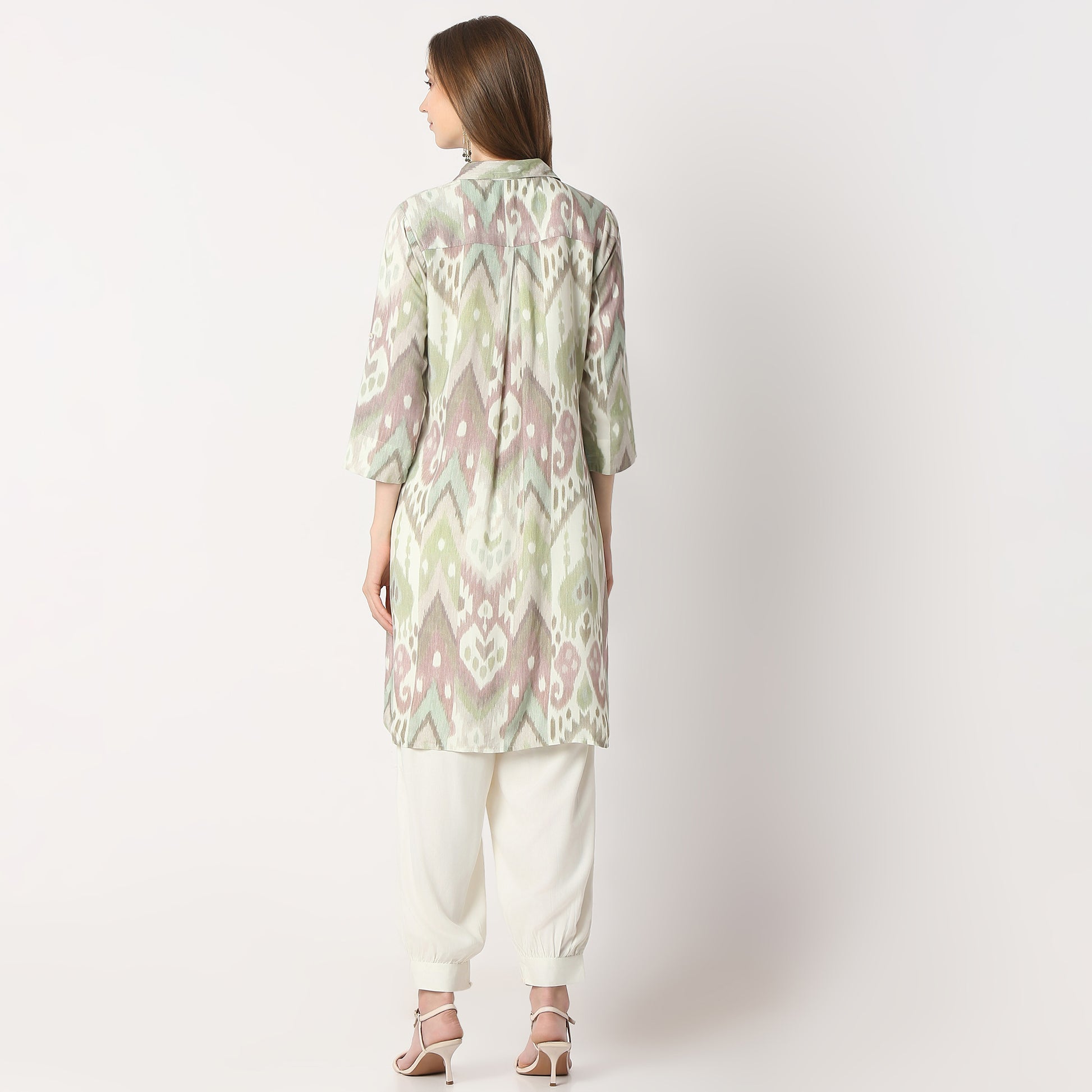 Straight Fit Printed Shirt Collar Kurta with Pant Set