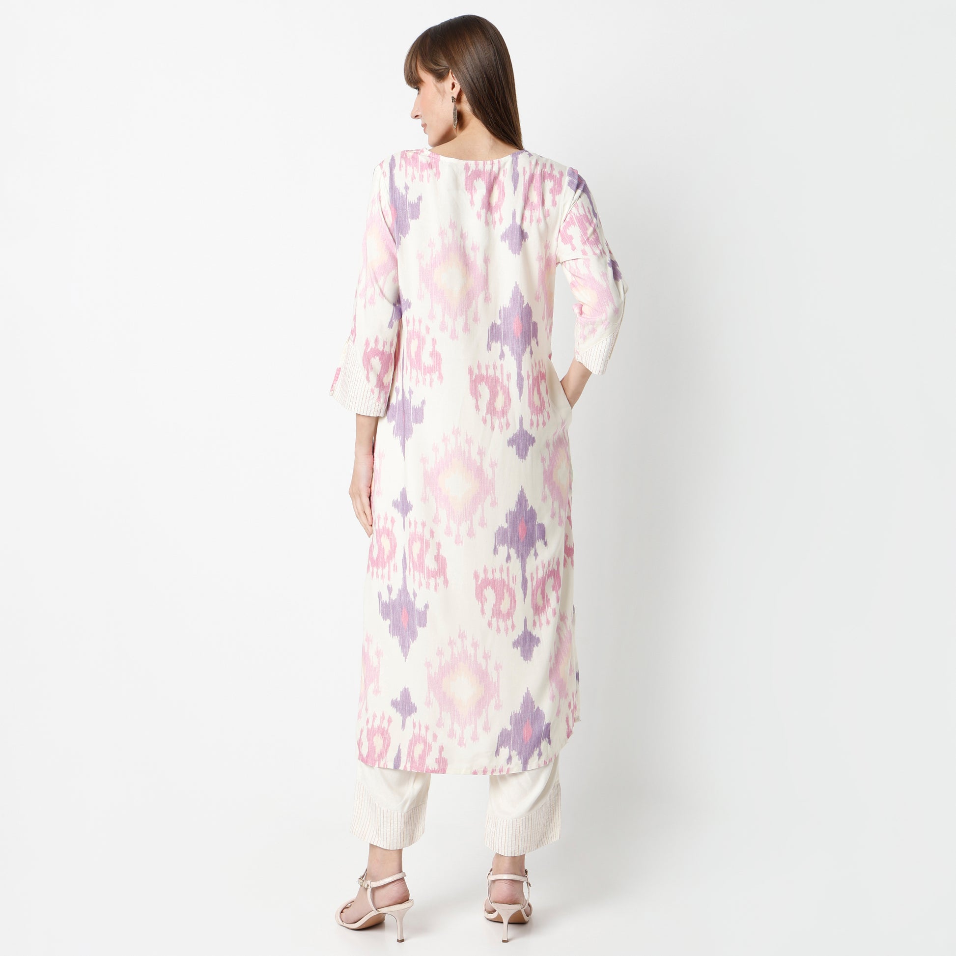 Straight Fit Printed V Neck Kurta with Pant Set