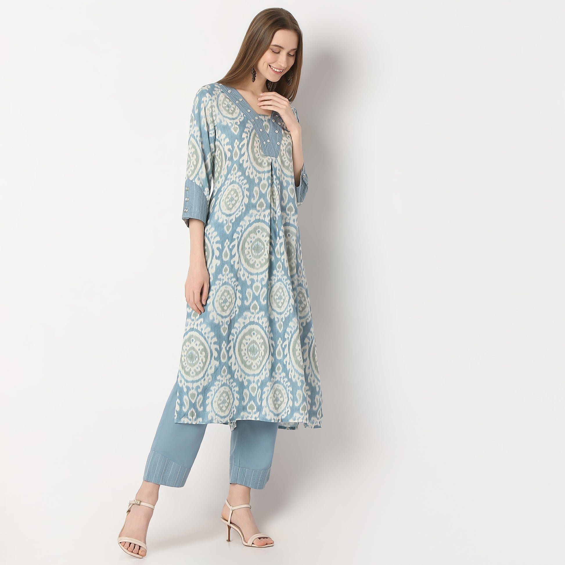 Flare Fit Printed V Neck Kurta with Pant Set