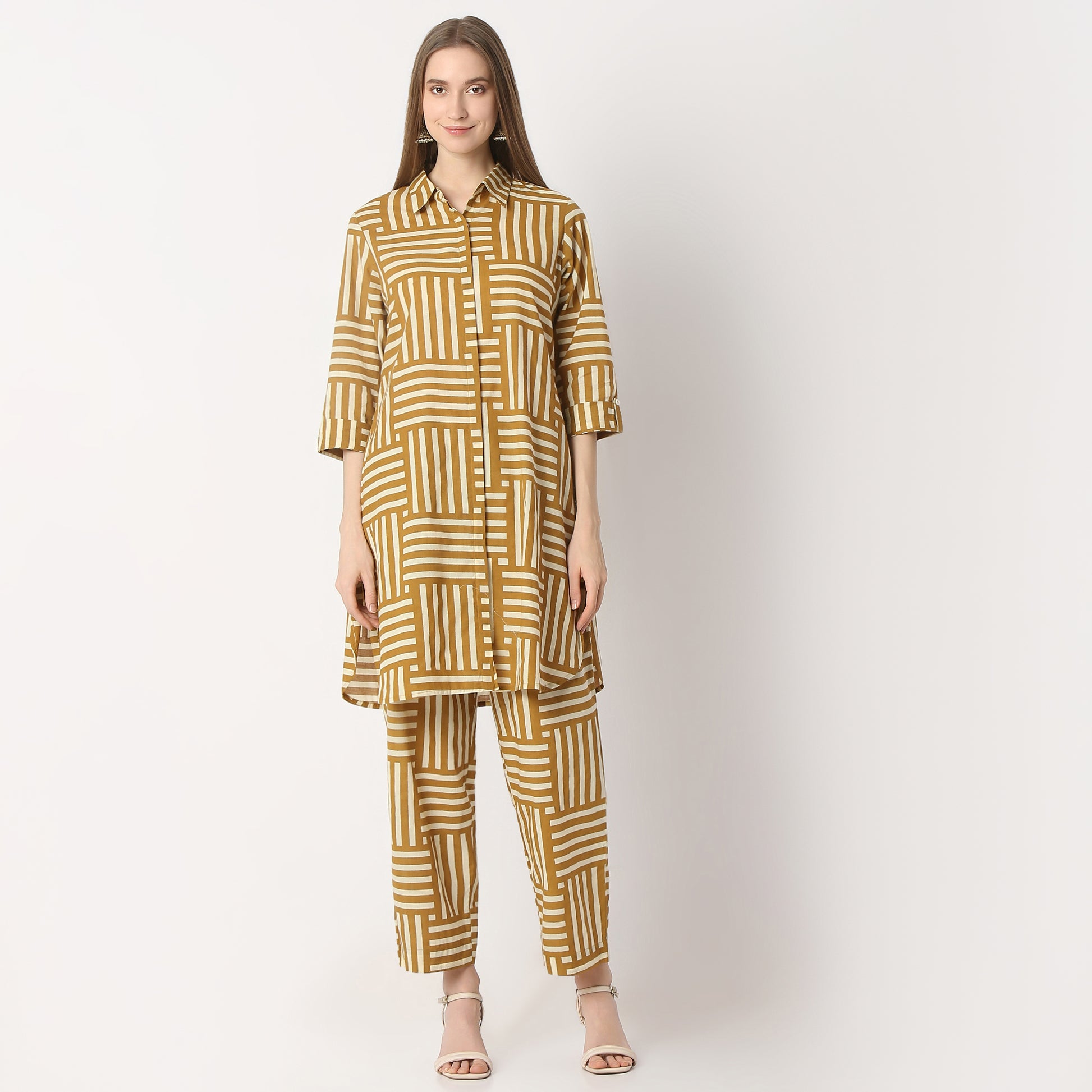 Straight Fit Printed Shirt Collar Kurta with Pant Set