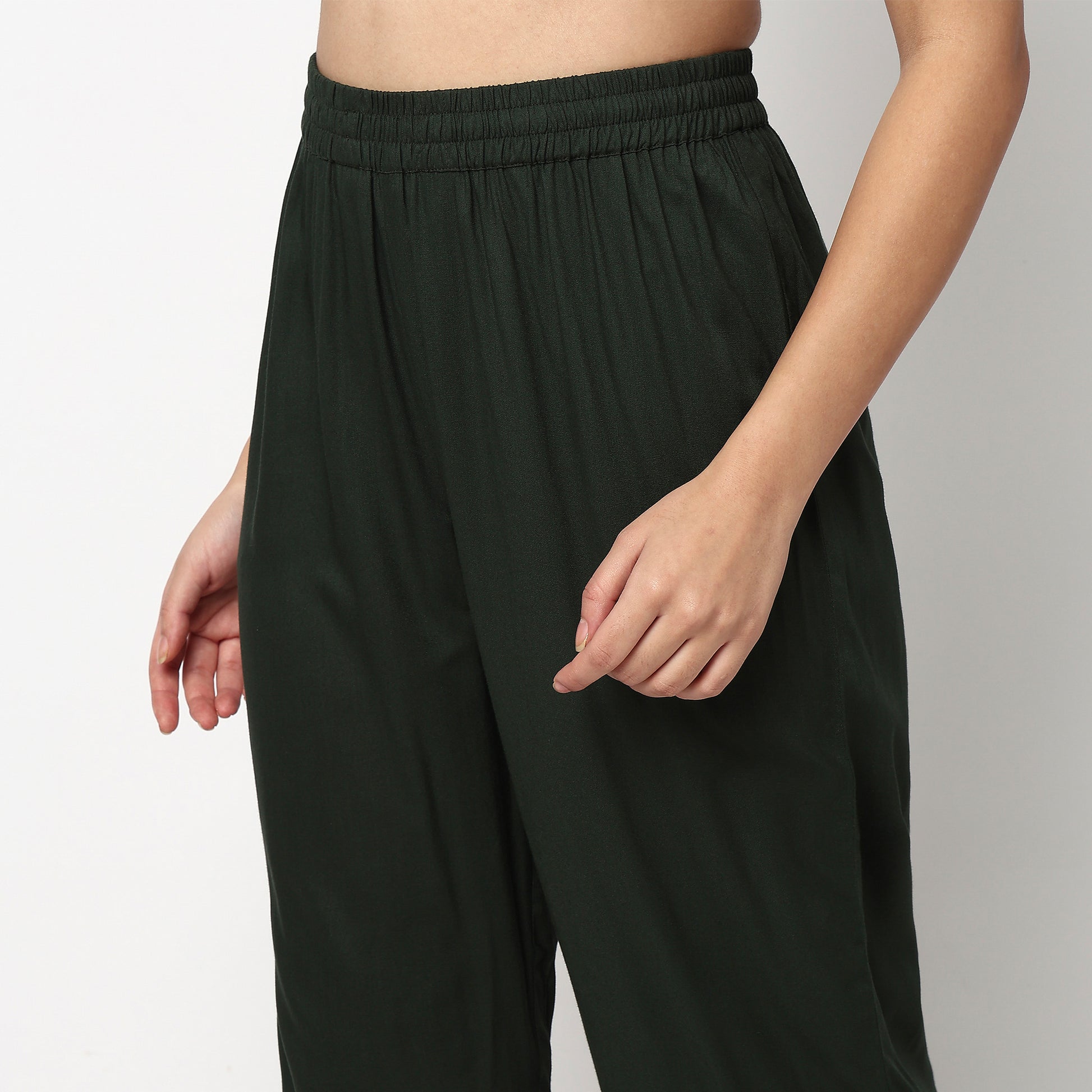 Buy Women Straight Fit Solid Three-Fourth Sleeve Kurta with Pant Set  - Style Union