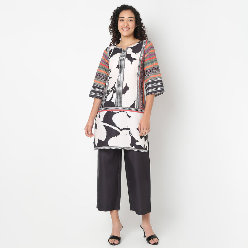 Printed Straight Kurta With Pant Set