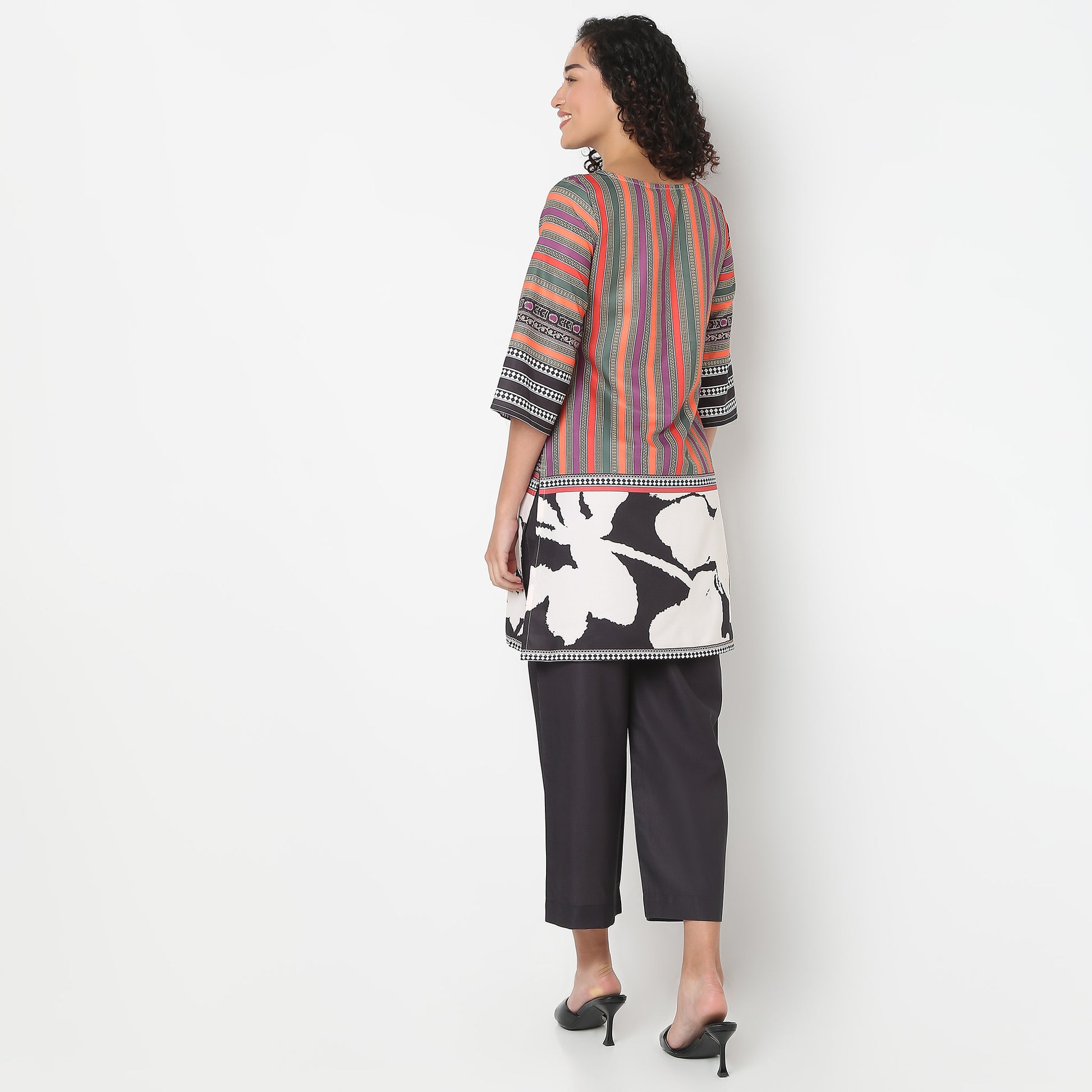 Printed Straight Kurta With Pant Set