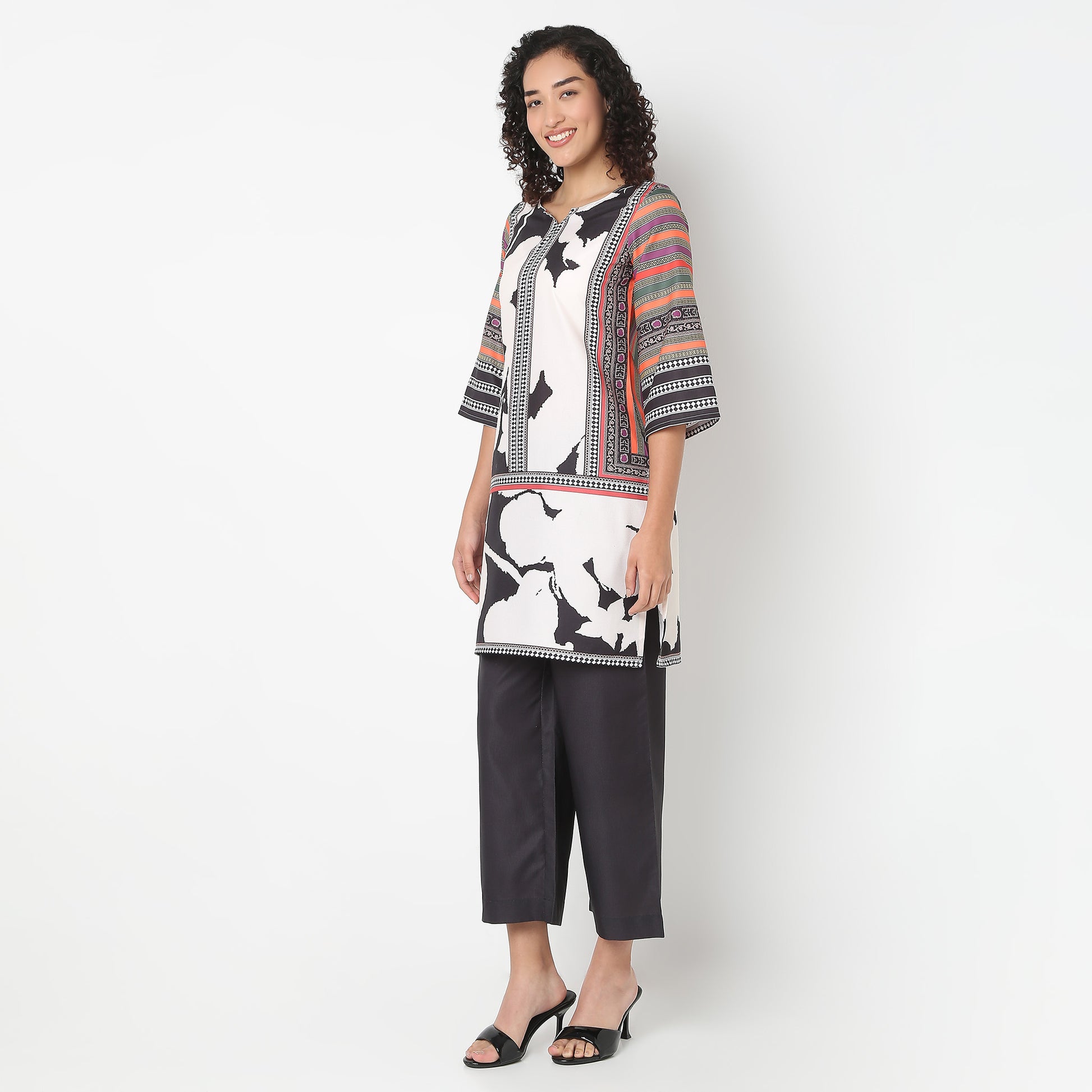 Printed Straight Kurta With Pant Set