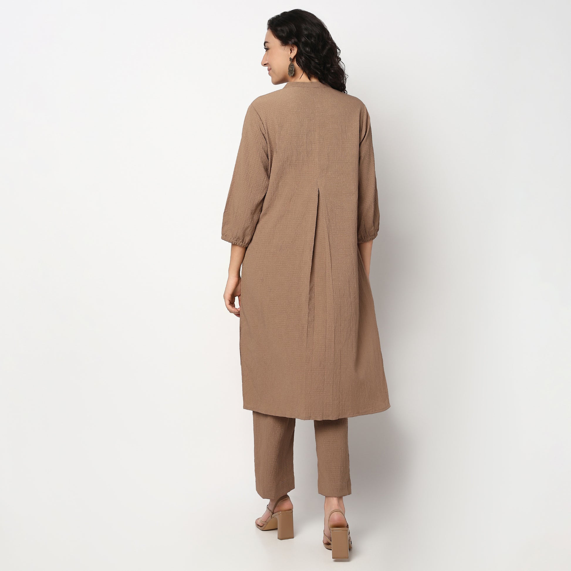 Buy Women Straight Fit Solid Three-Fourth Sleeve Kurta with Pant Set  - Style Union