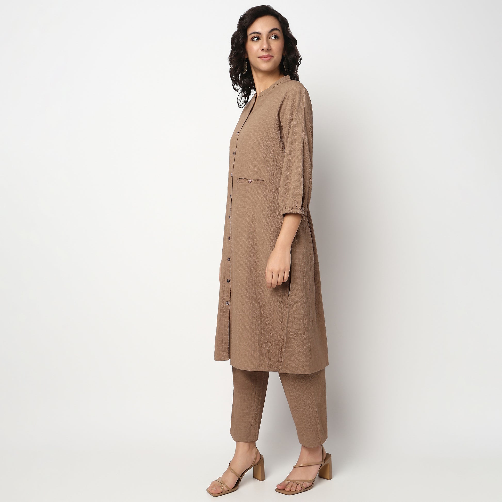 Buy Women Straight Fit Solid Three-Fourth Sleeve Kurta with Pant Set  - Style Union