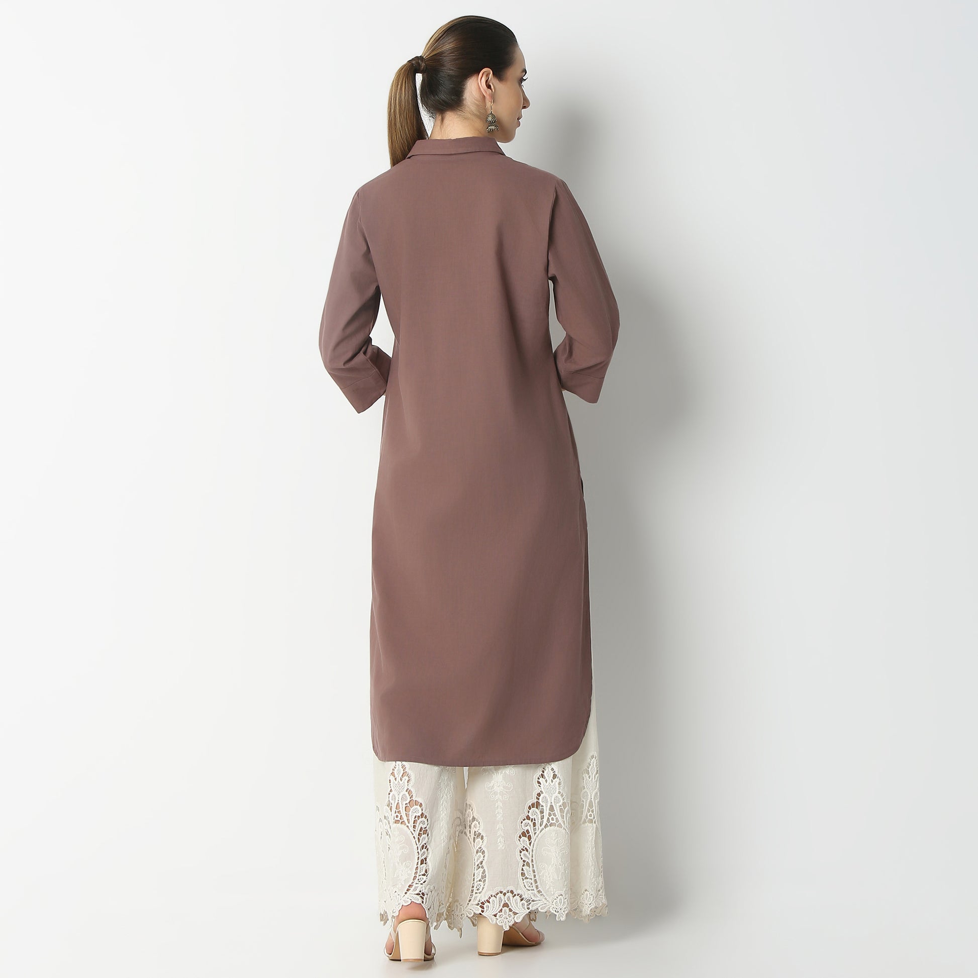 Straight Fit Embroidered Below Knee Kurta
