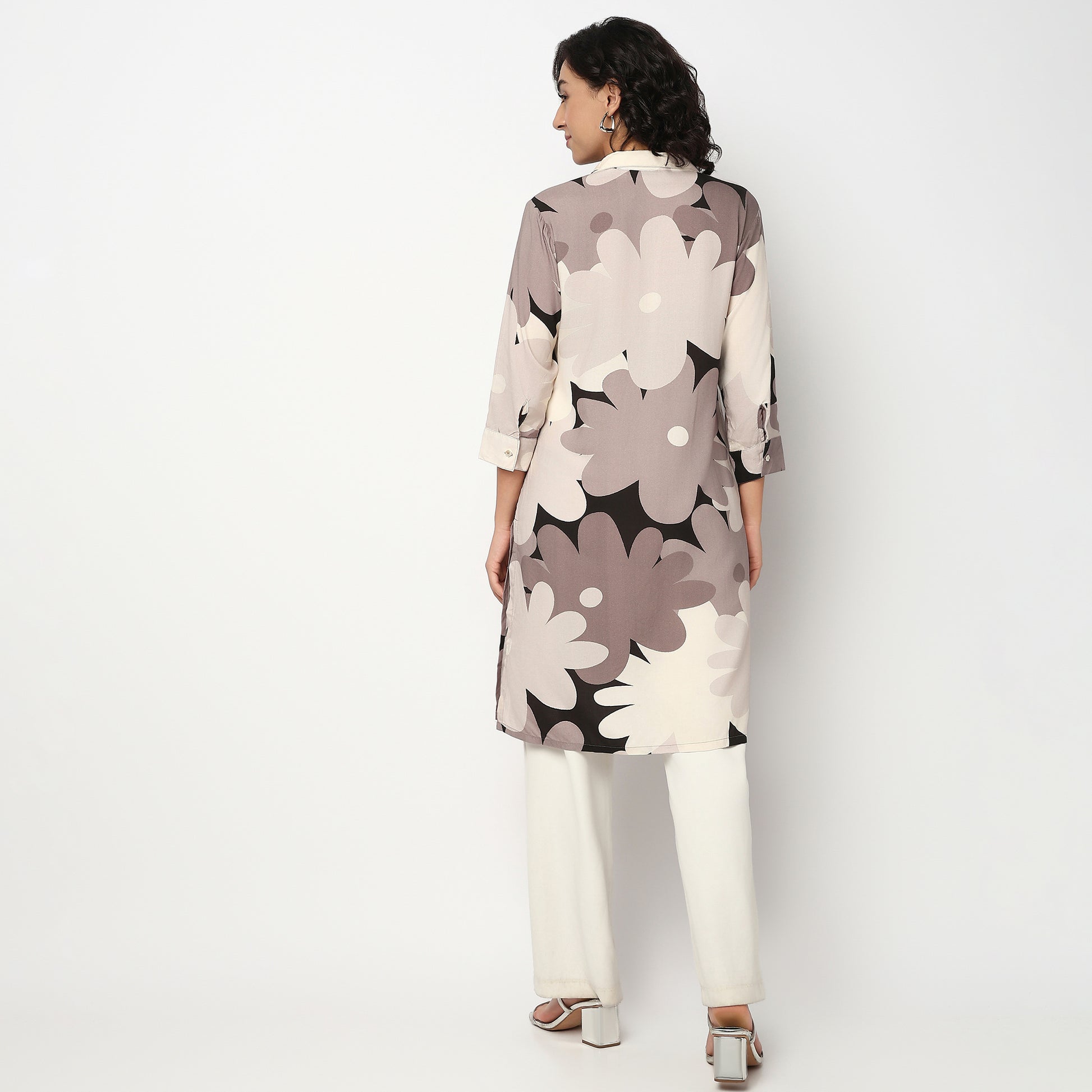 Buy Women Straight Fit Printed Three-Fourth Sleeve Kurta  - Style Union