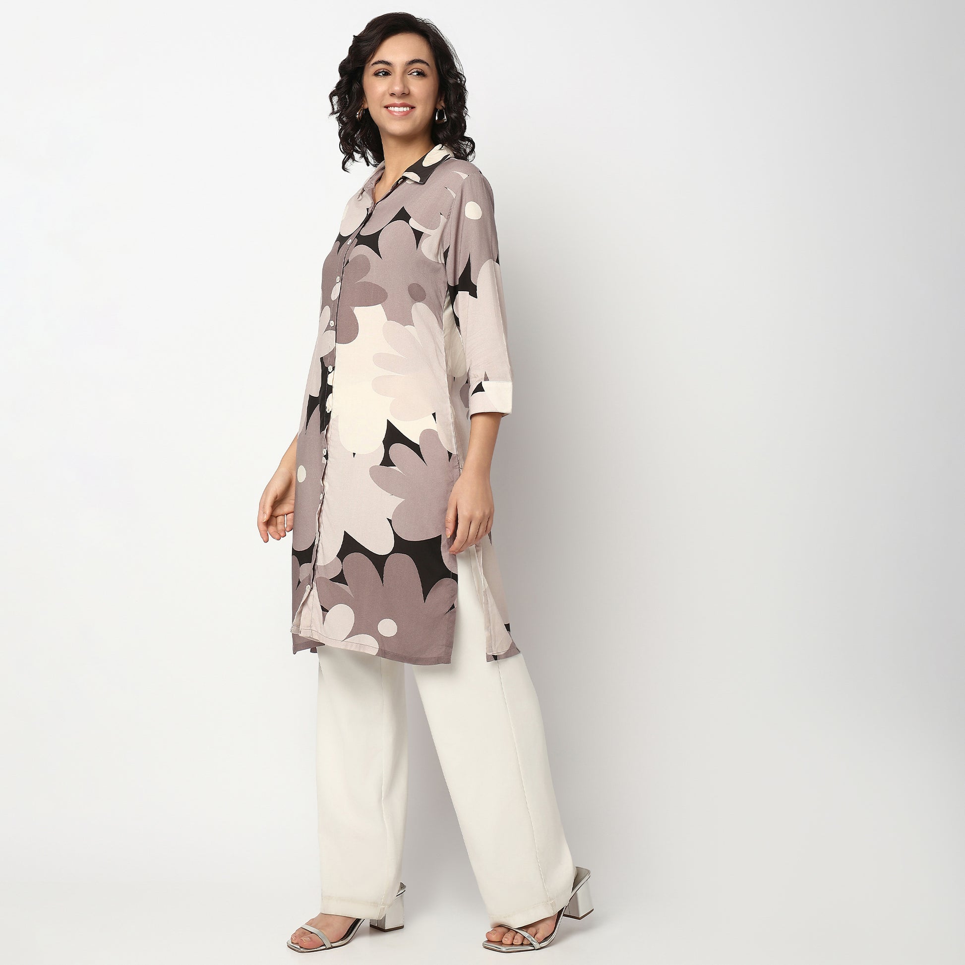 Buy Women Straight Fit Printed Three-Fourth Sleeve Kurta  - Style Union