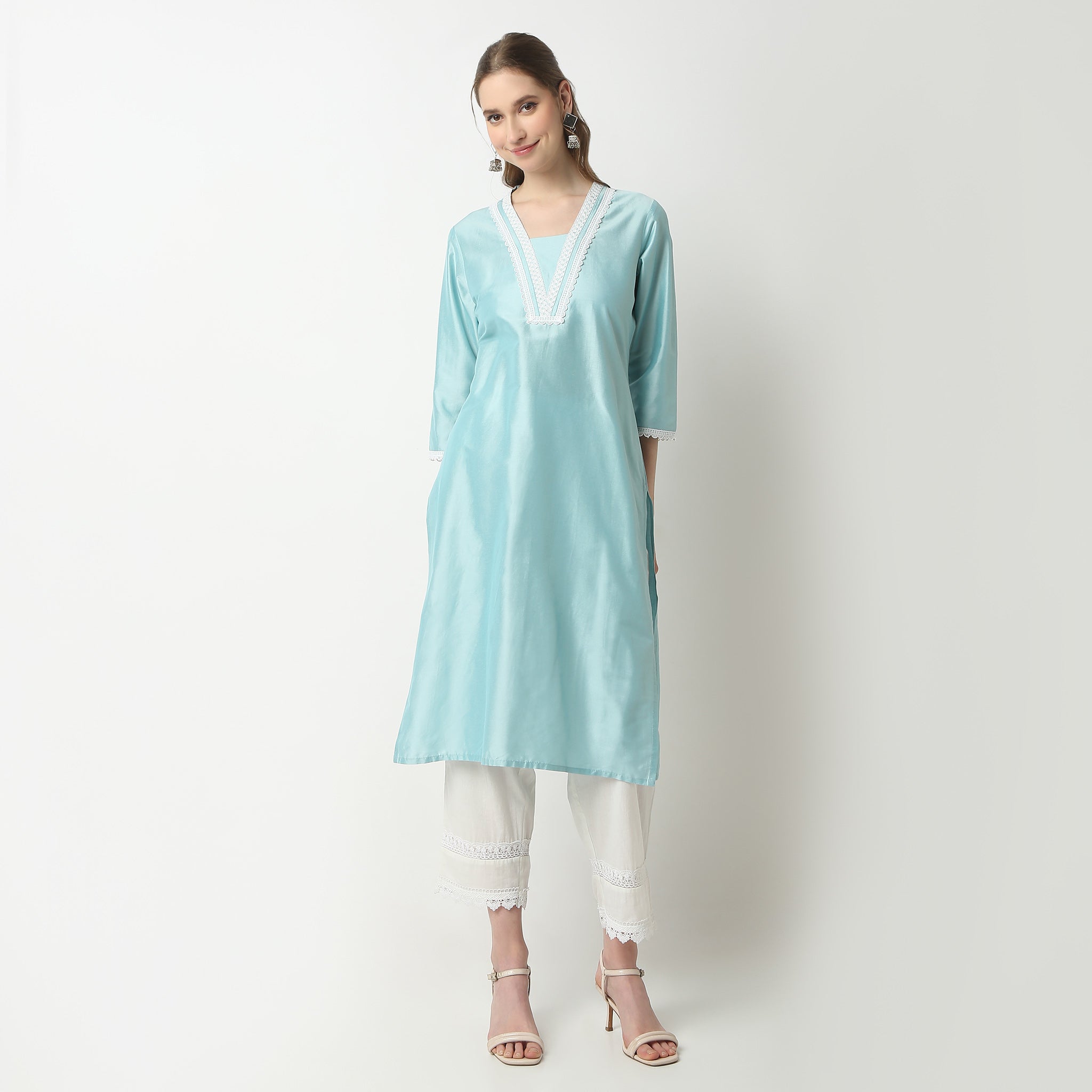 Straight Fit Solid V-Neck Kurta