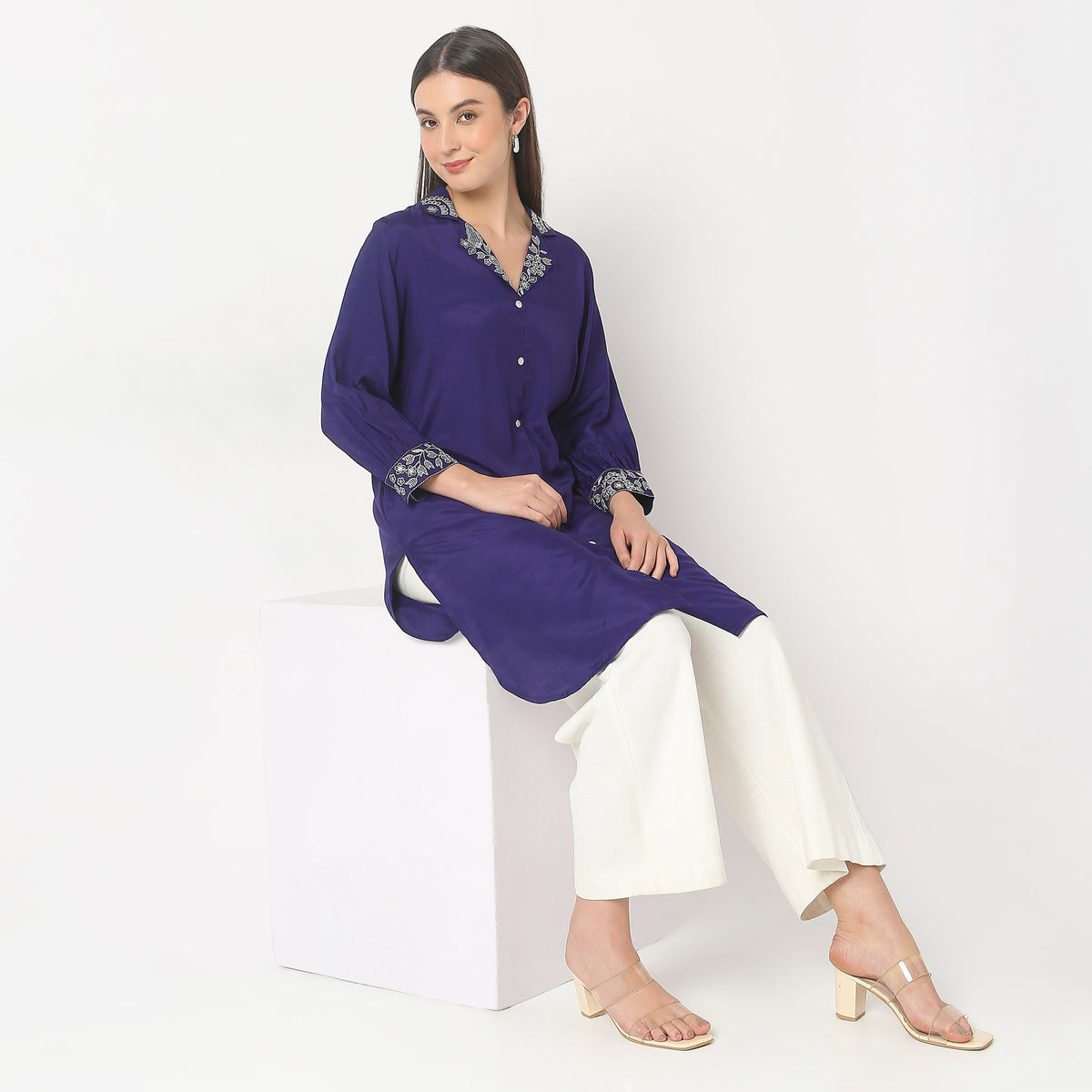 Straight Fit Embroidered Kurta