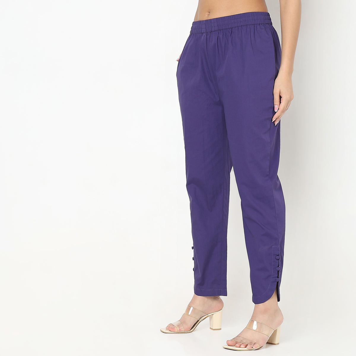 Regular Fit Solid Mid Rise Pants