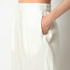 Straight Fit Solid Mid Rise Pants