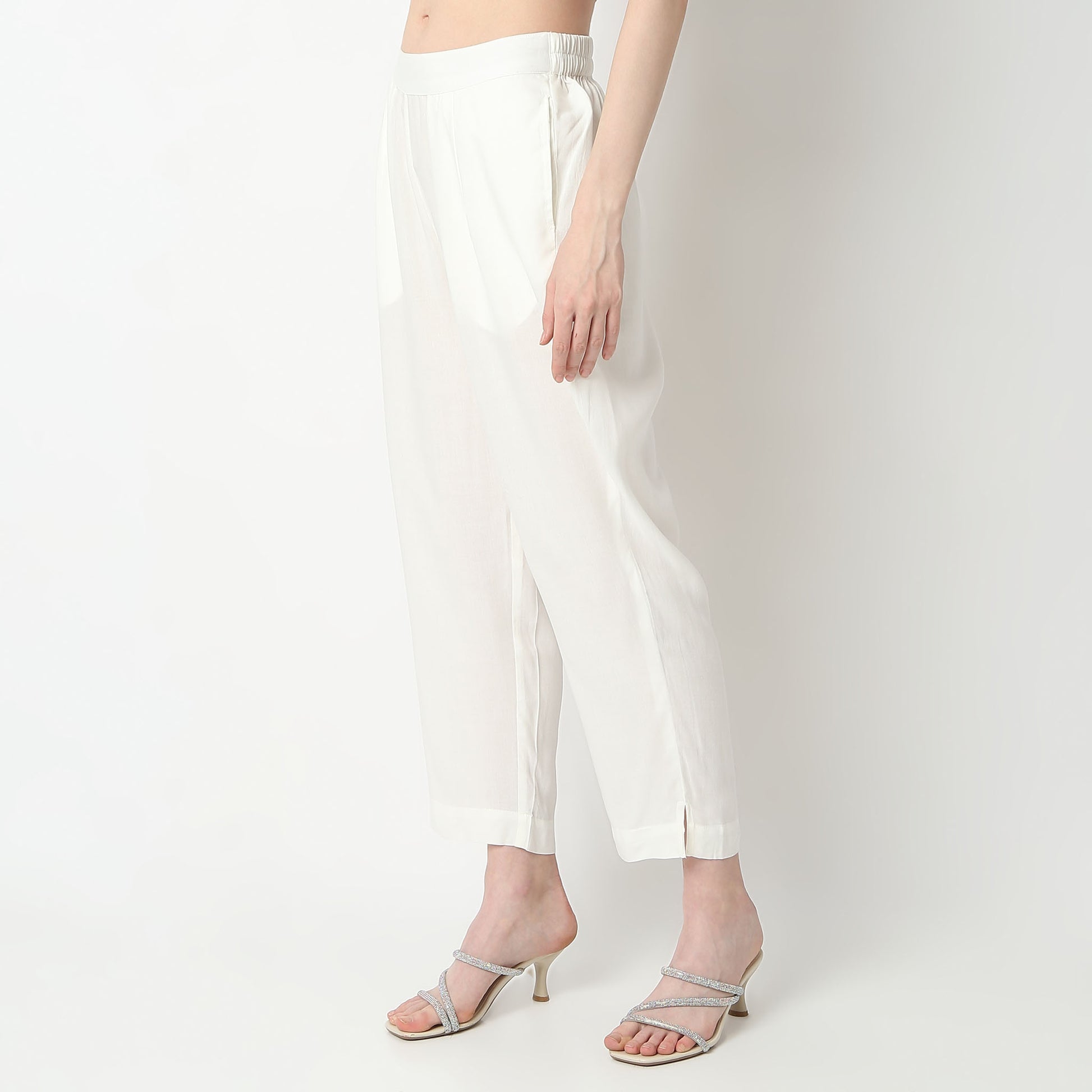 Straight Fit Solid Mid Rise Pants