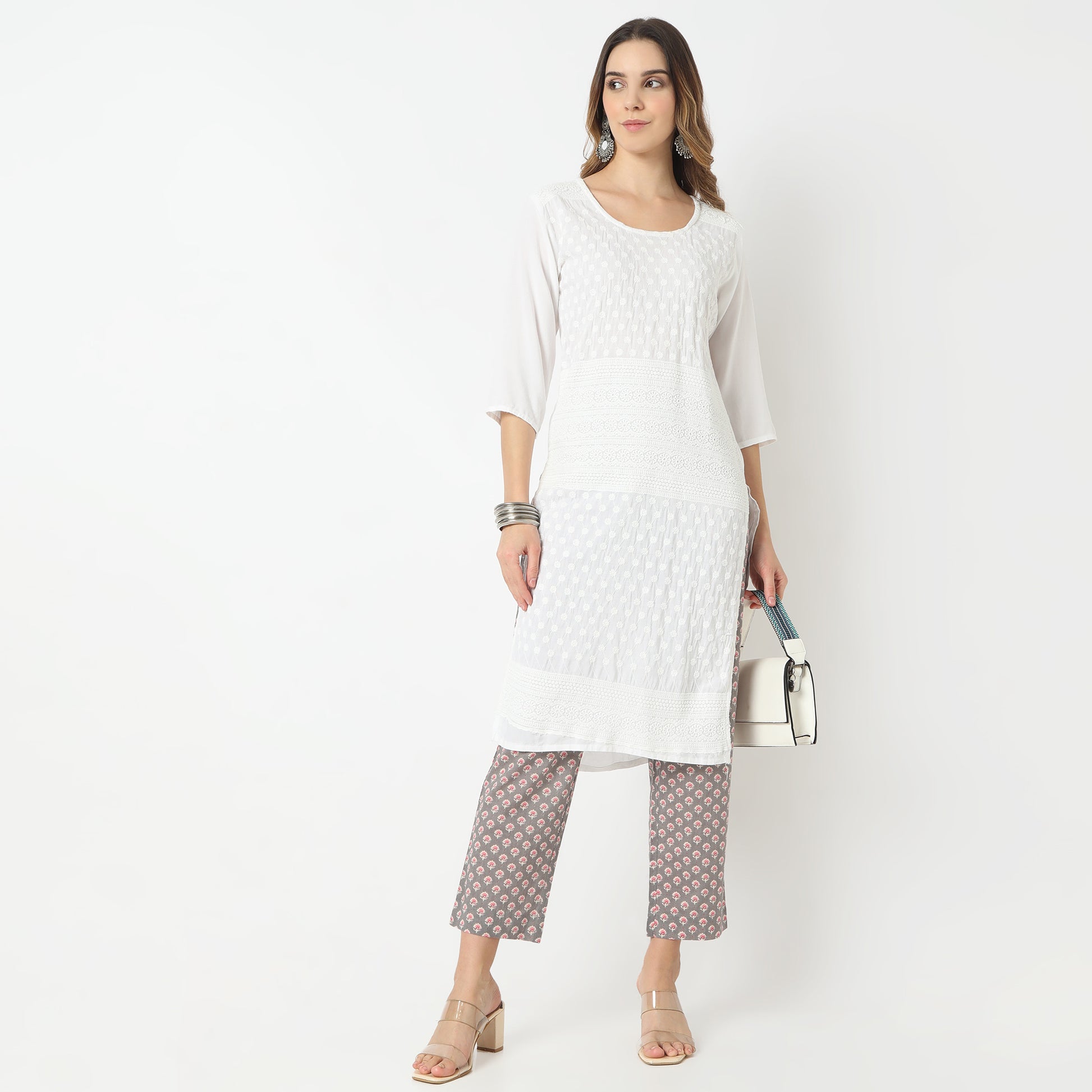 Tapered Fit Printed Ankle Length Mid Rise Pants