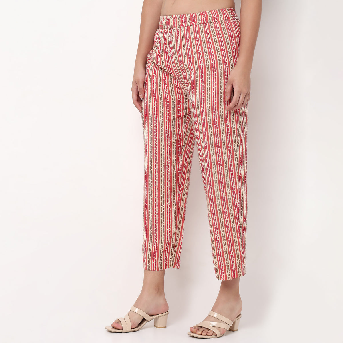 Essential Printed Straight Pants
