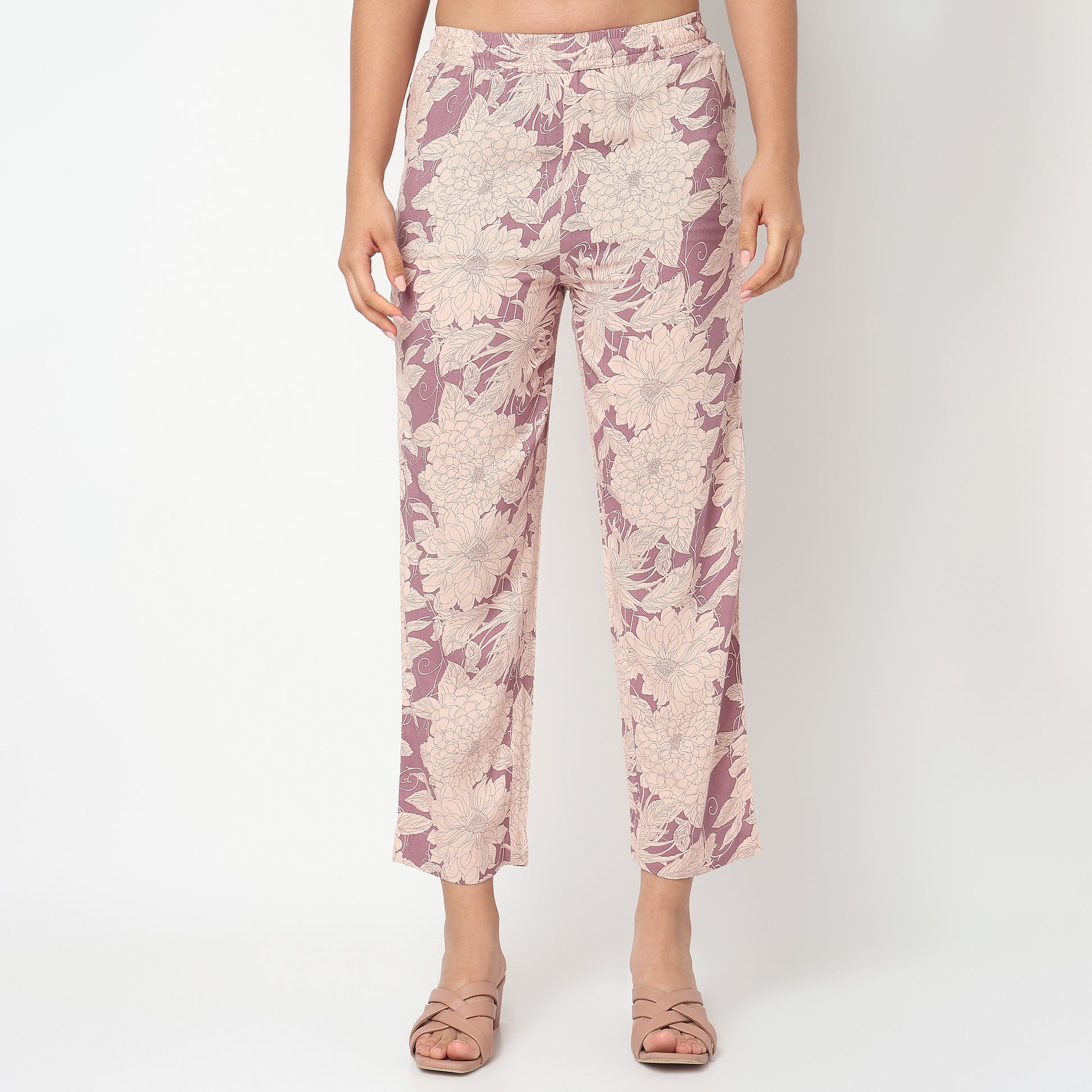 Printed Mid Rise Cord-It Pant