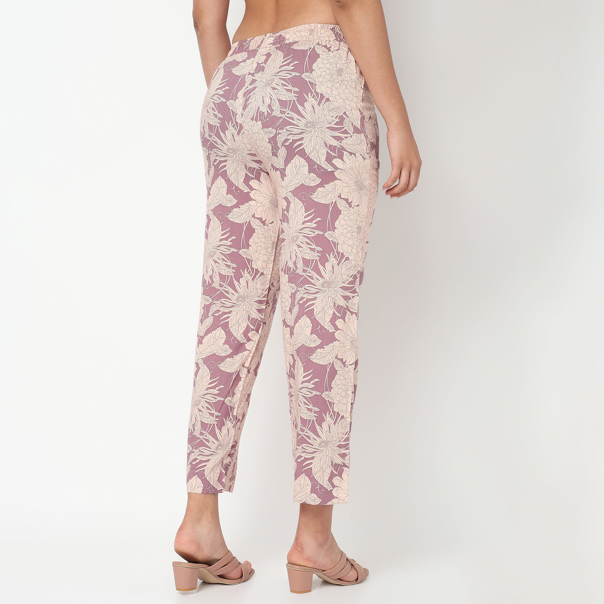 Printed Mid Rise Cord-It Pant