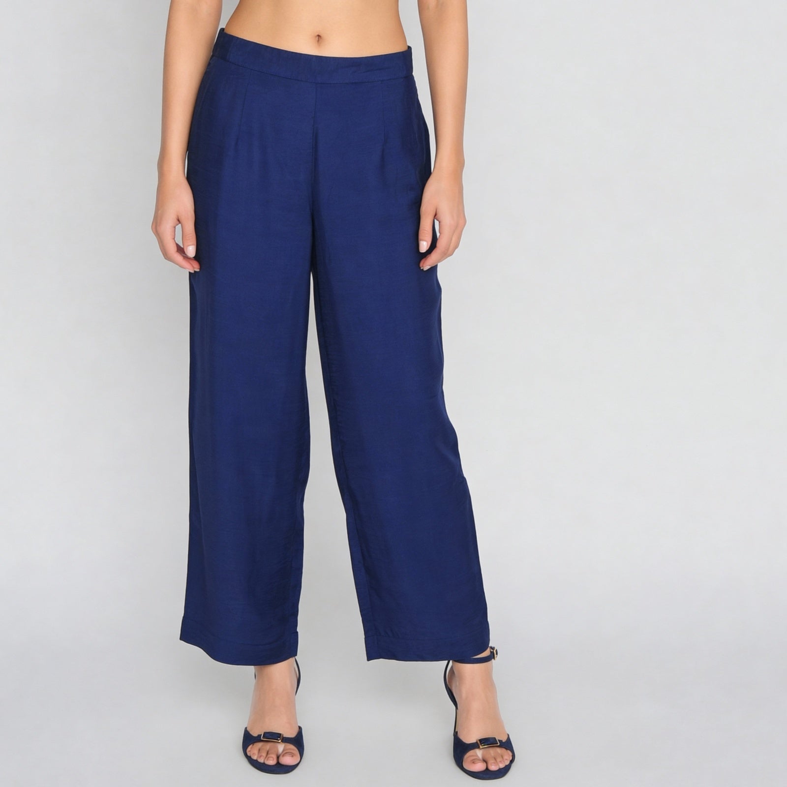 Solid Mid Rise Travel Pants