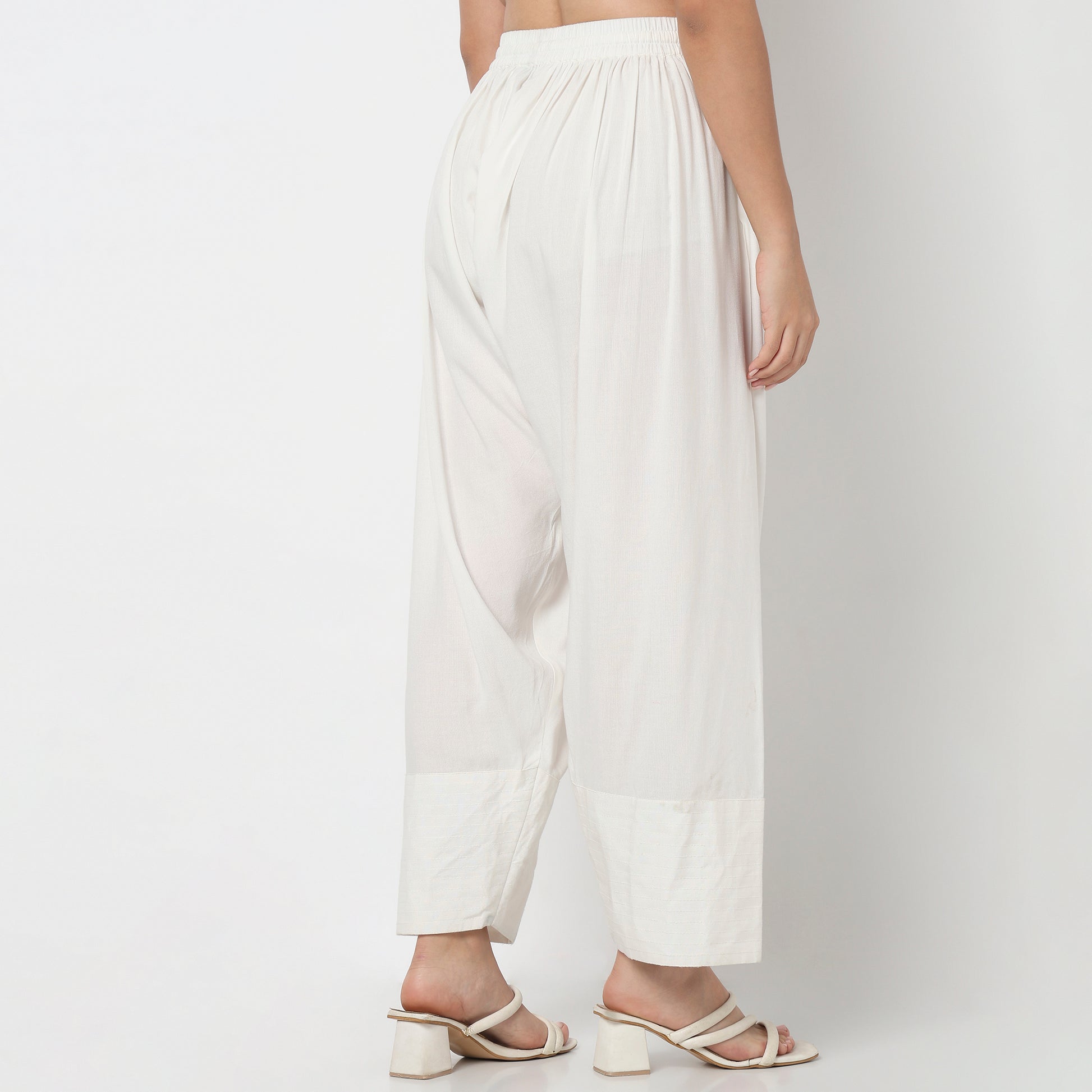 Relaxed Fit Gathered Farsi Pants