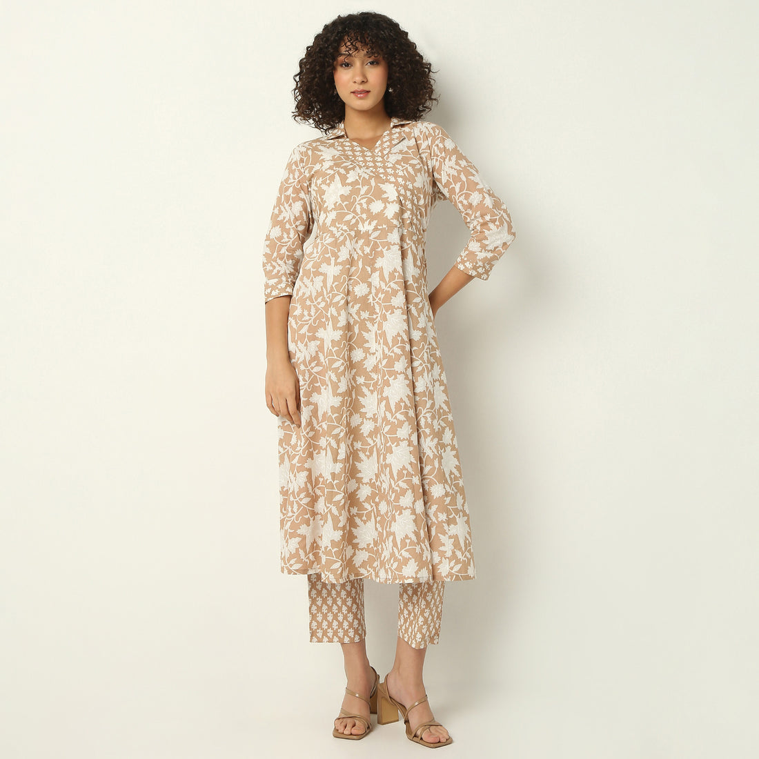 Flare Fit Printed Lapel Collar Kurta with Pant Set