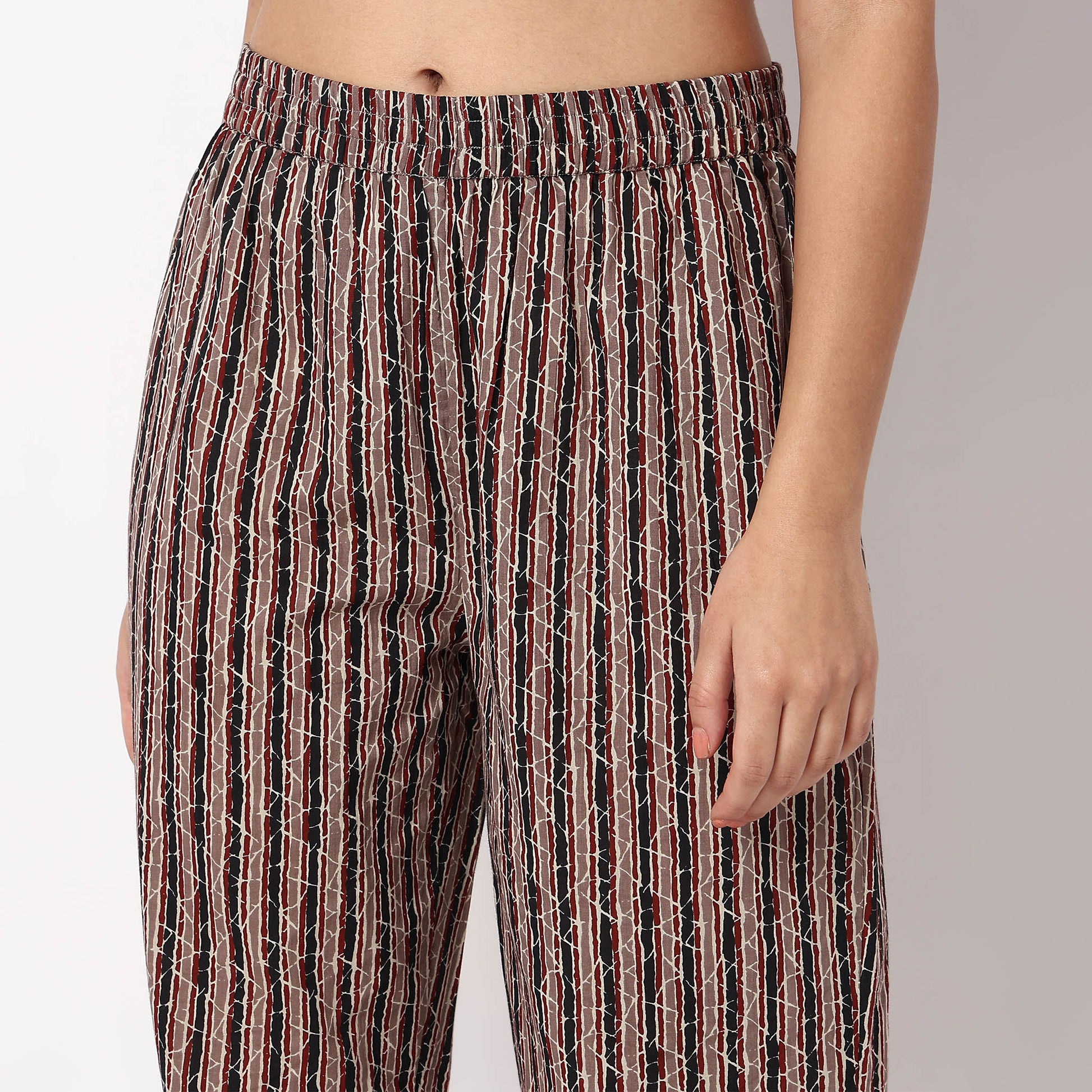 Floral Print V-Neck Straight Sleeveless Kurta With Pant Set