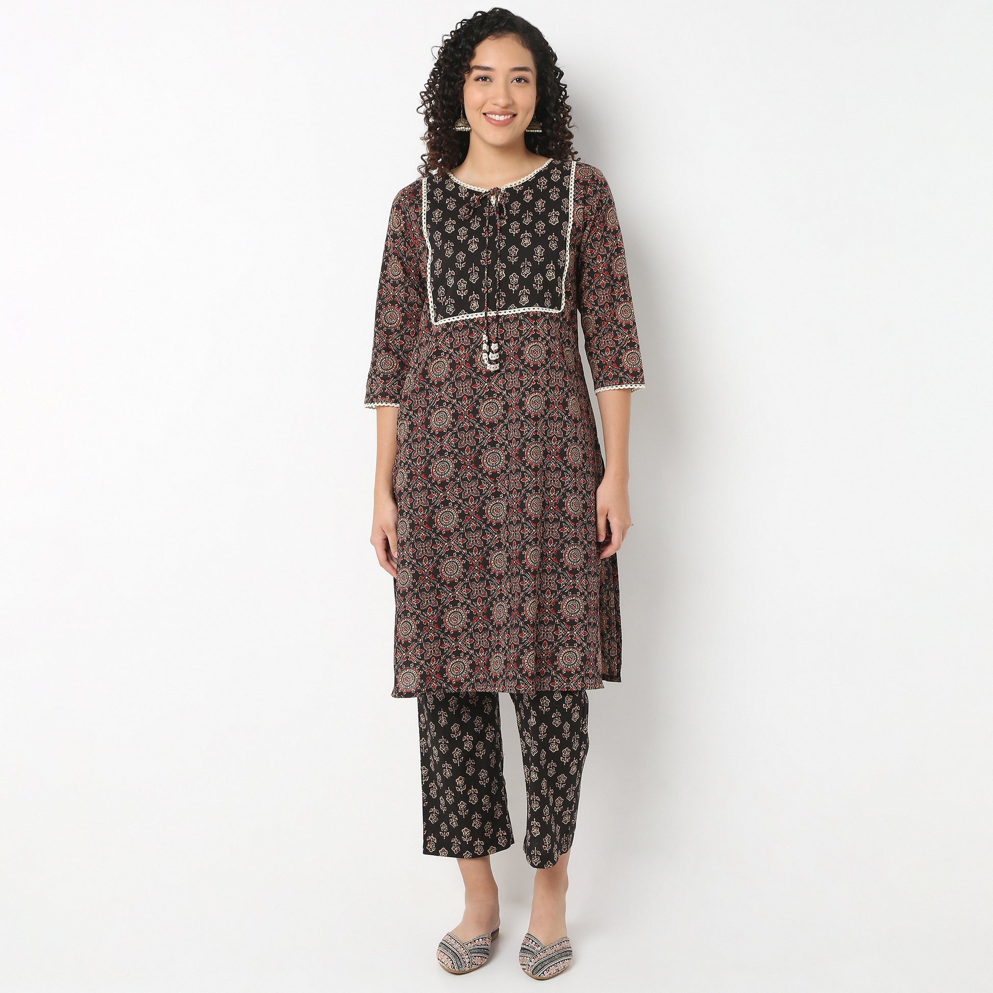 Printed Straight Kurta With Pant Set