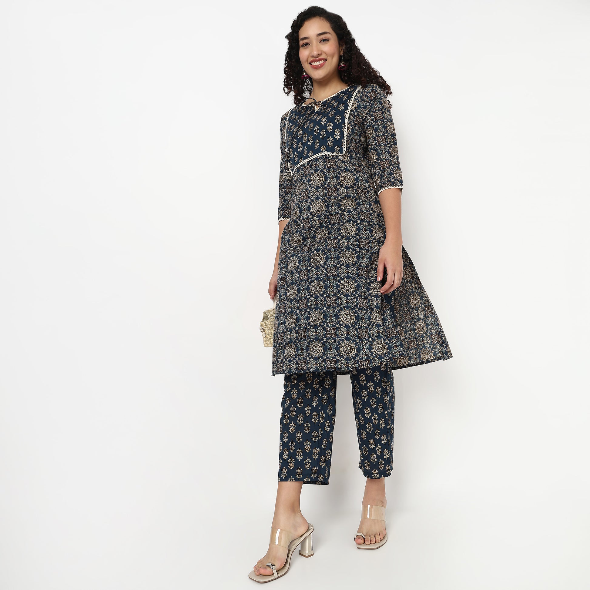 Printed Straight Kurta and Pant Set