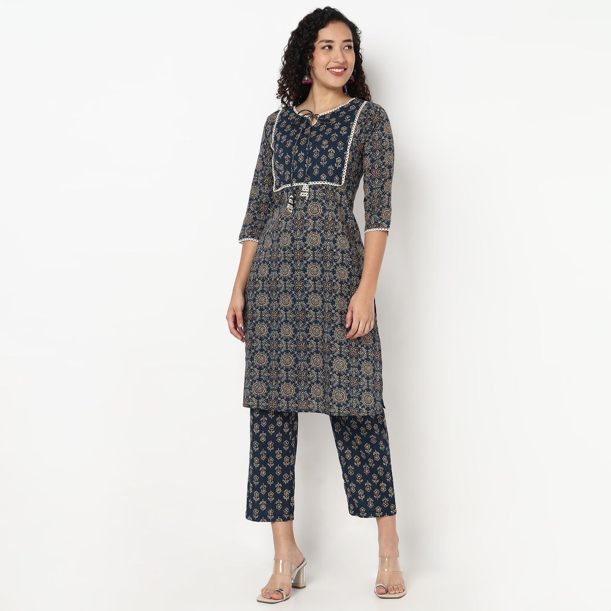 Printed Straight Kurta and Pant Set