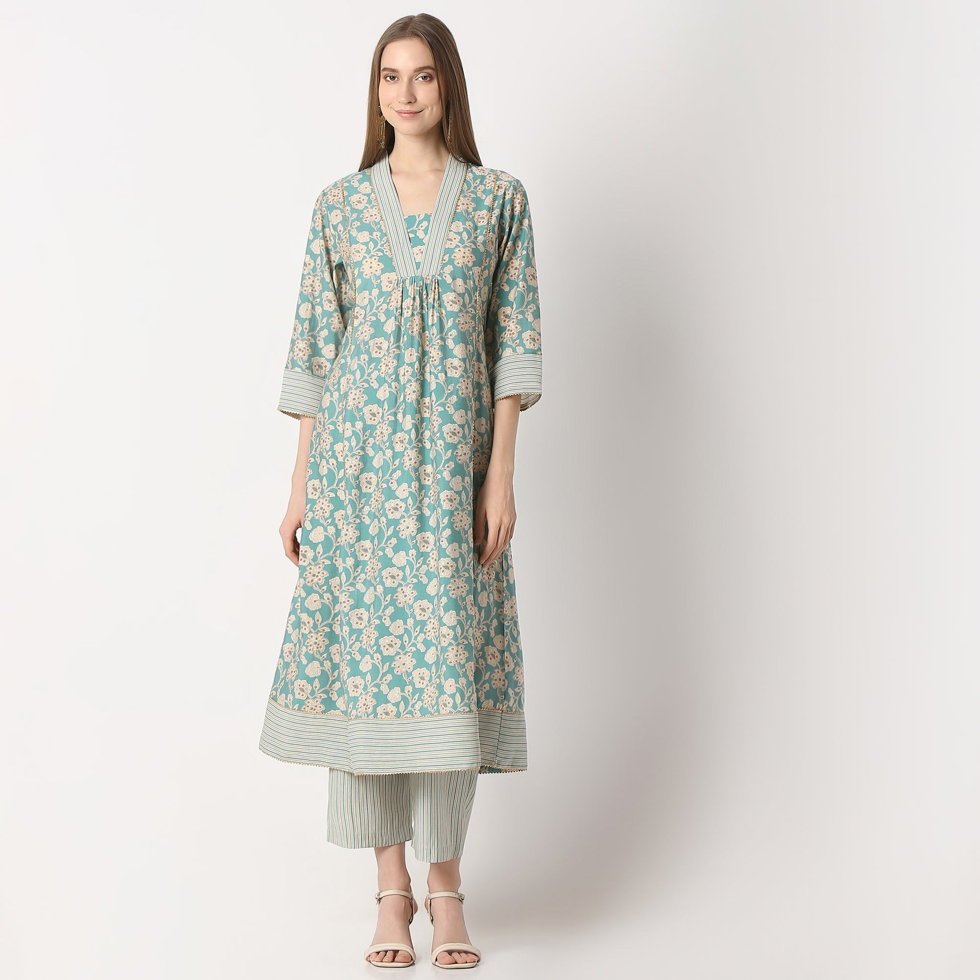 Flare Fit Printed V Neck Kurta with Pant Set