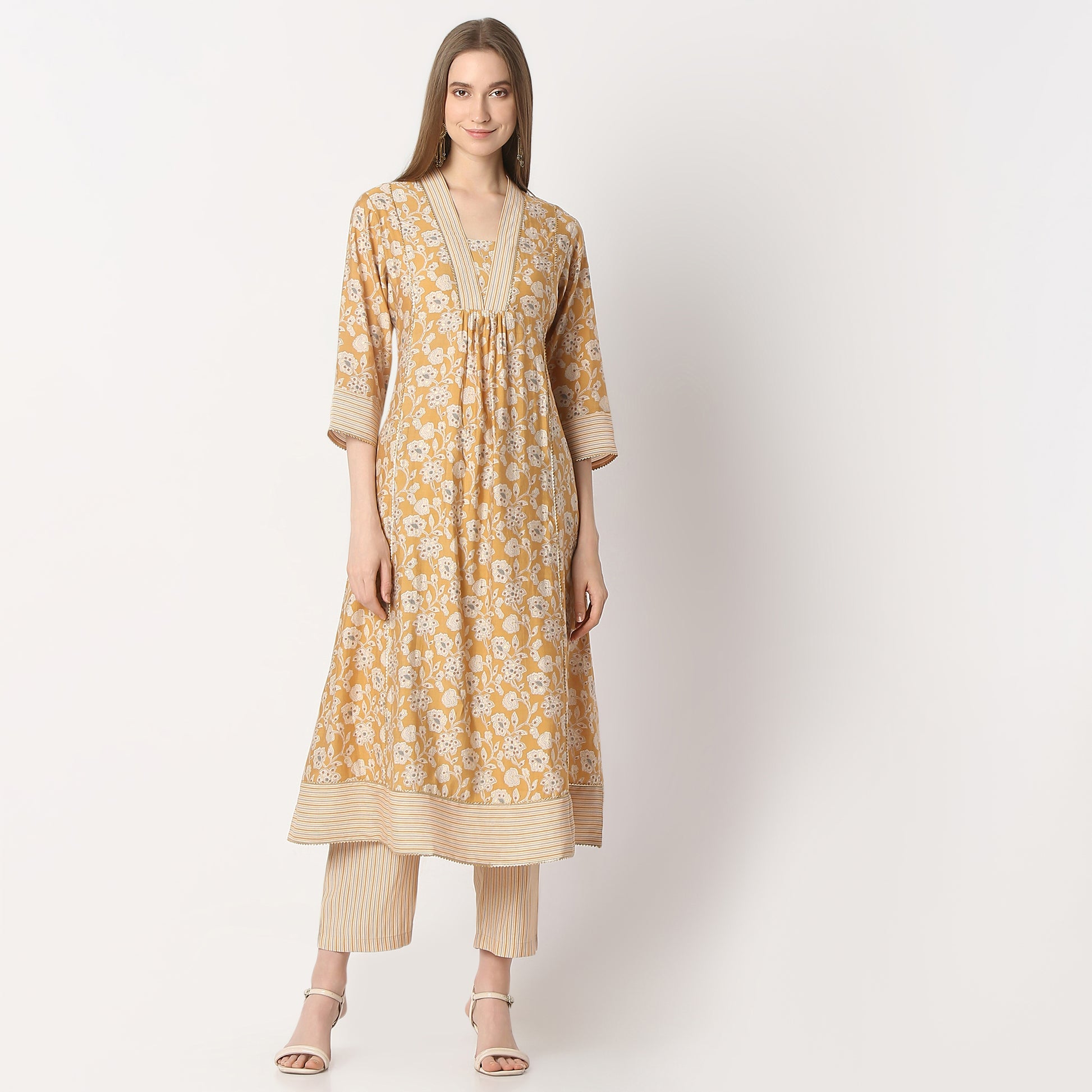 Flare Fit Printed V Neck Kurta with Pant Set