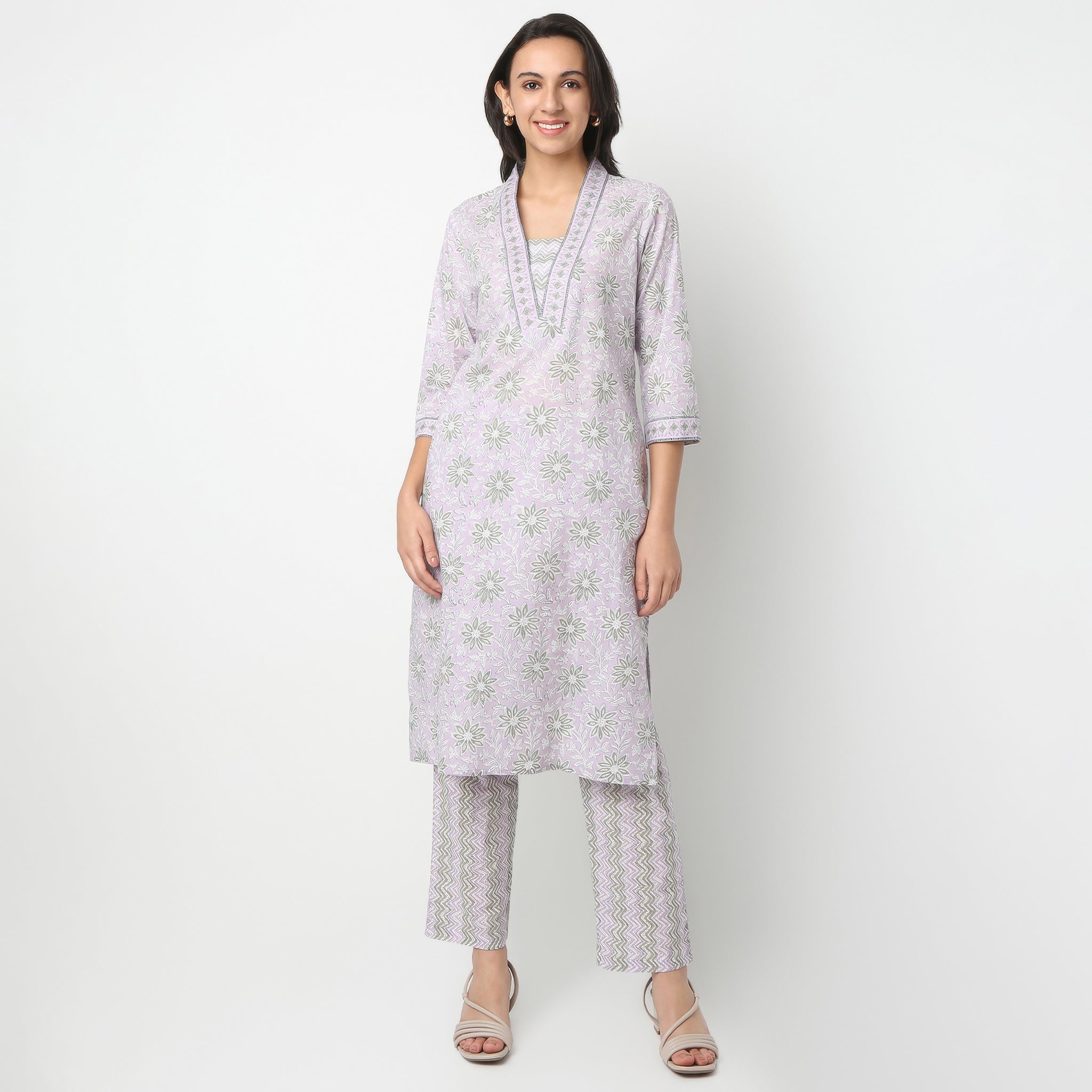 Buy Women Straight Fit Printed Three-Fourth Sleeve Kurta with Pant Set  - Style Union